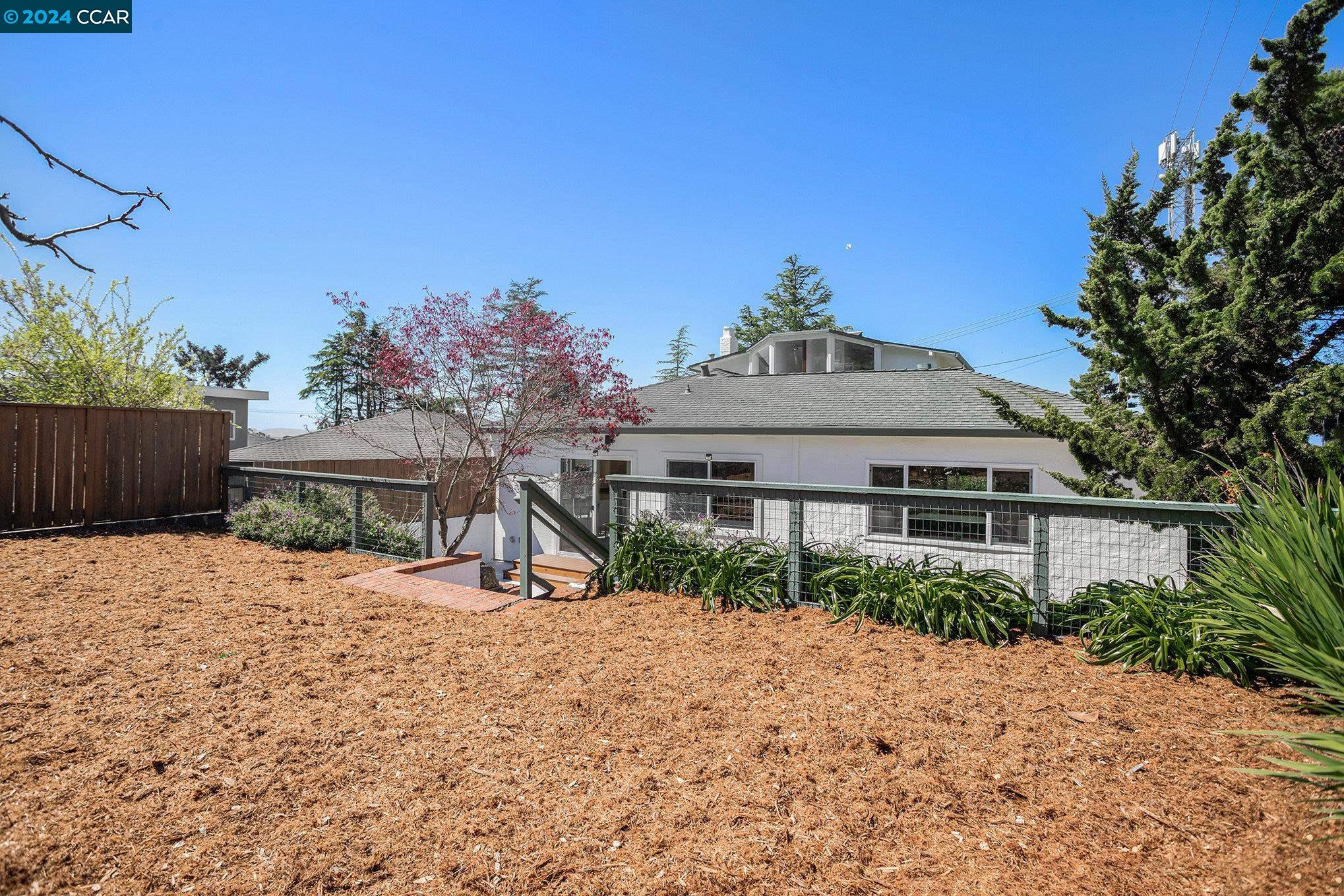 8714 Terrace Dr