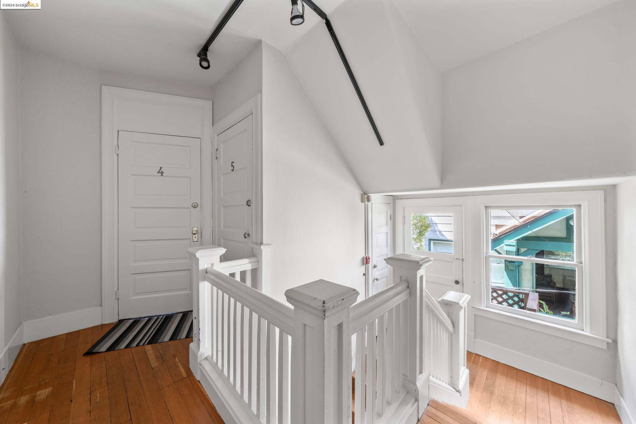 2626 Benvenue Ave # 4