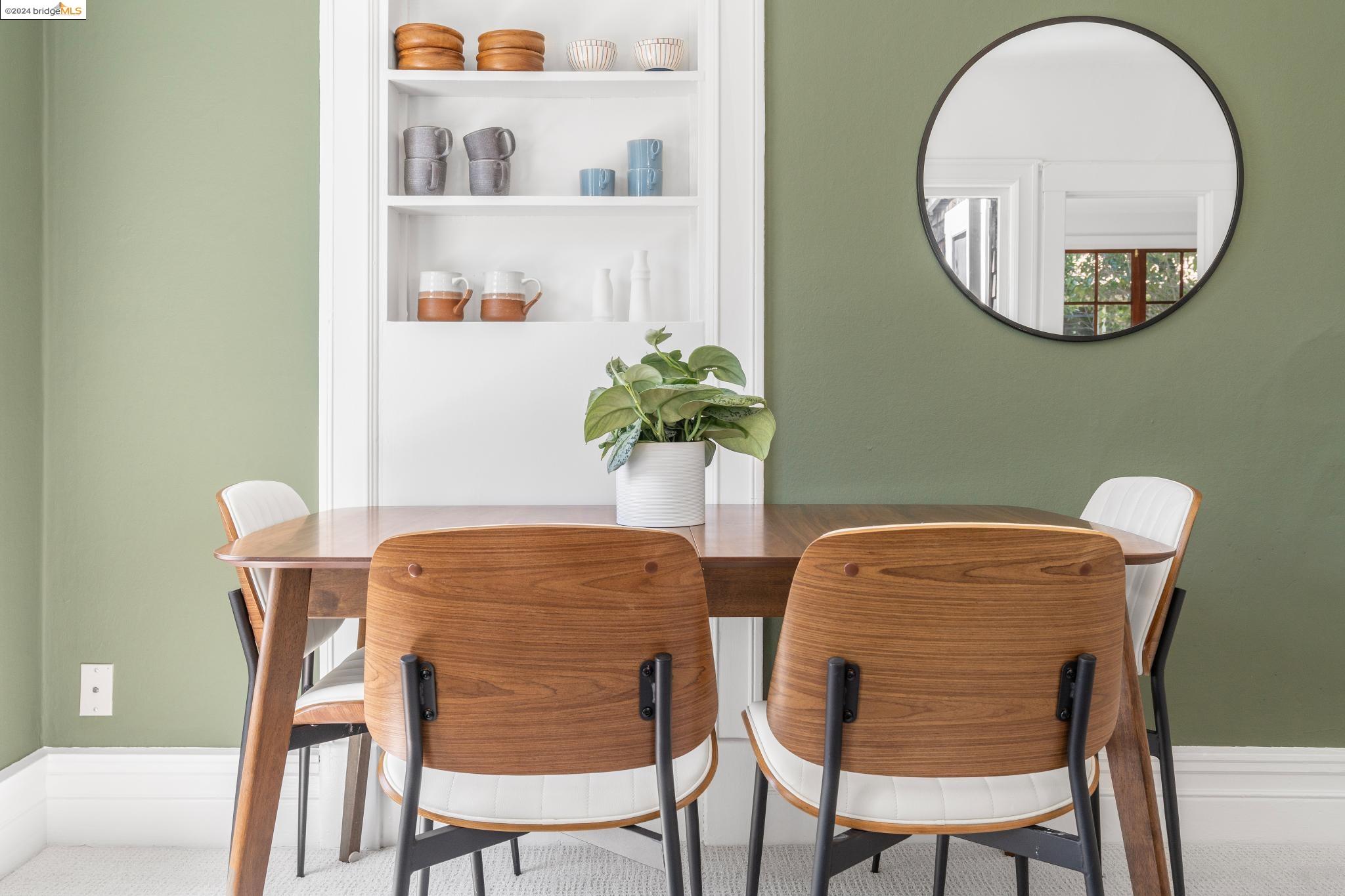 2626 Benvenue Ave # 4