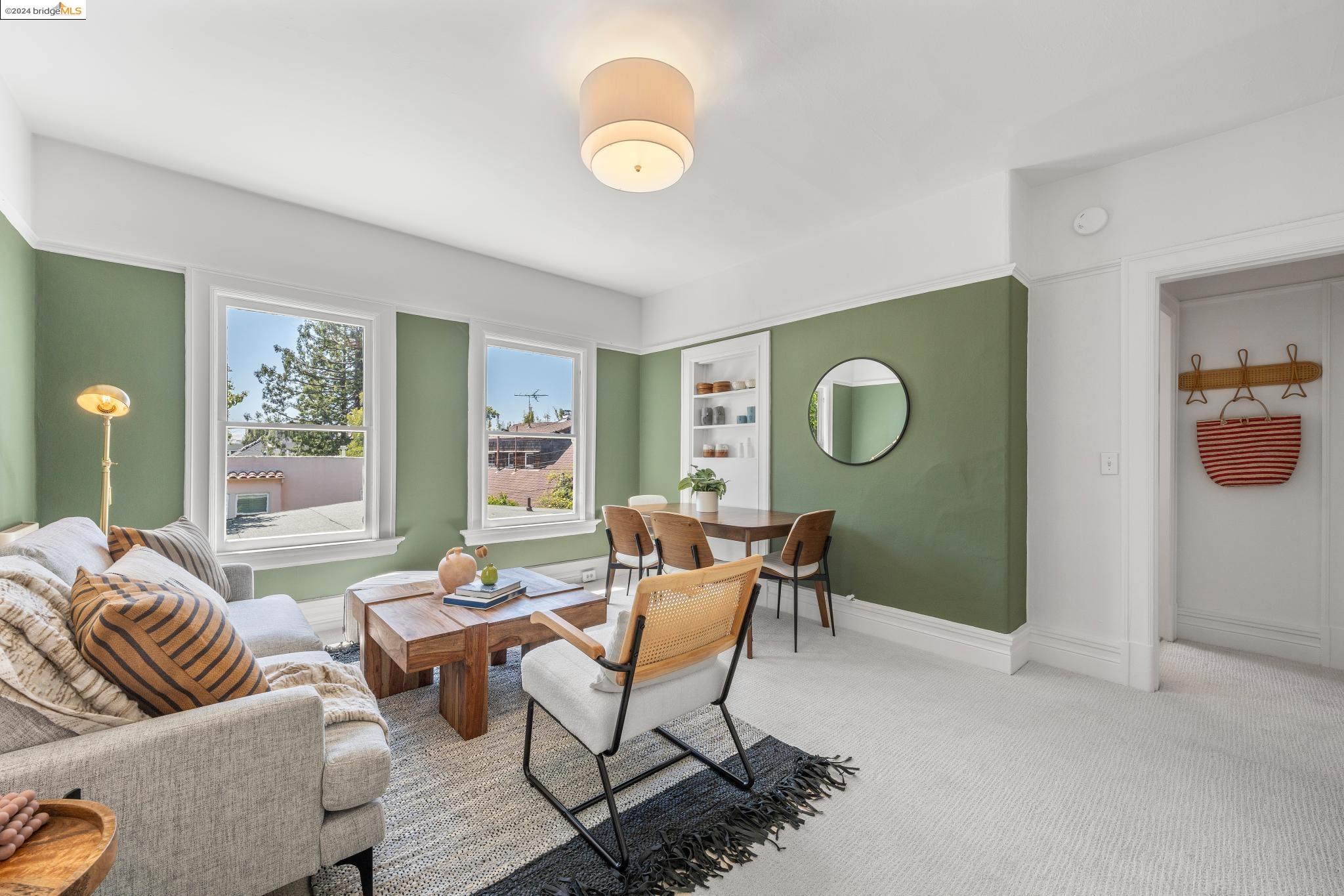 2626 Benvenue Ave # 4