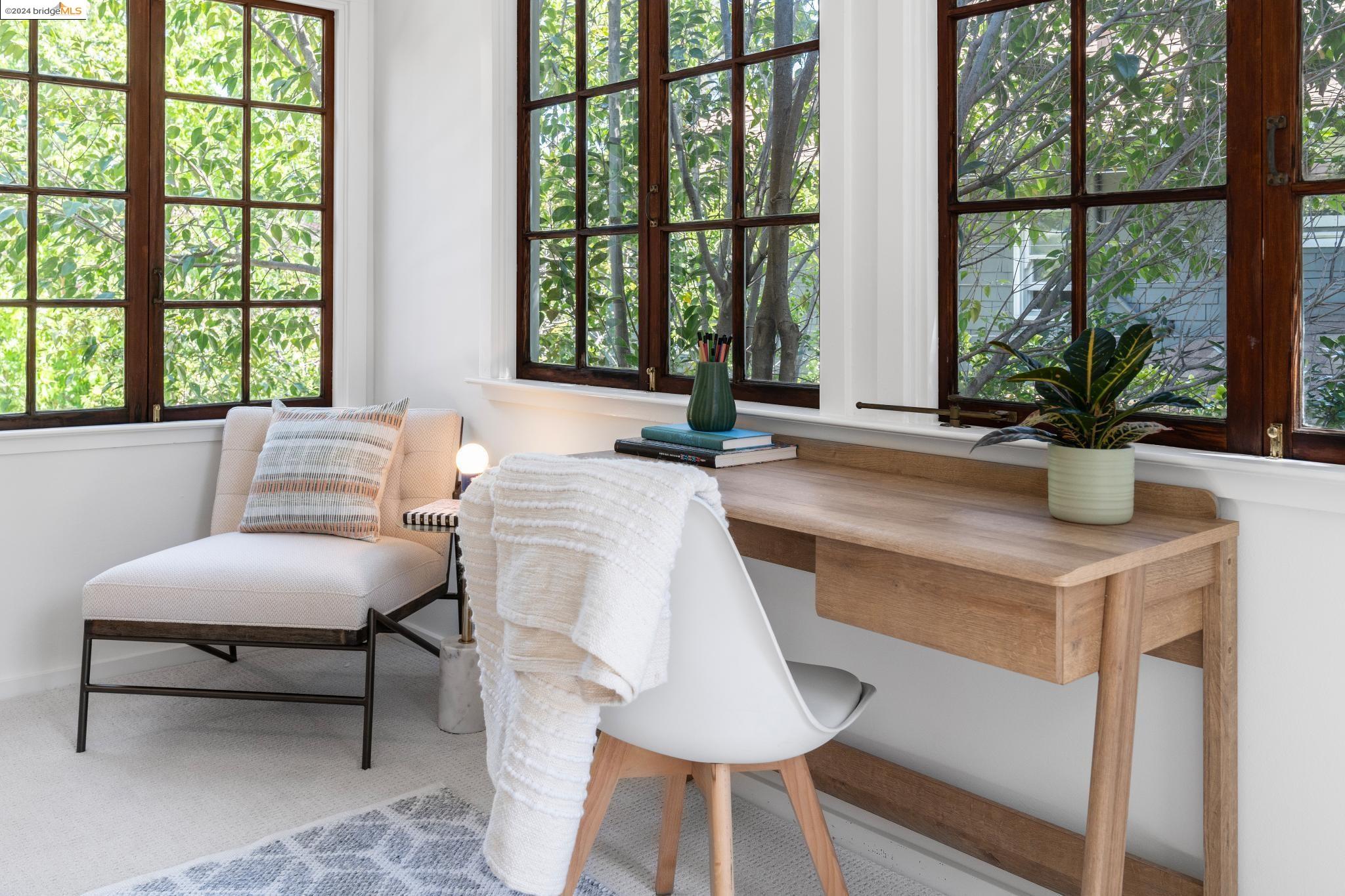 2626 Benvenue Ave # 4