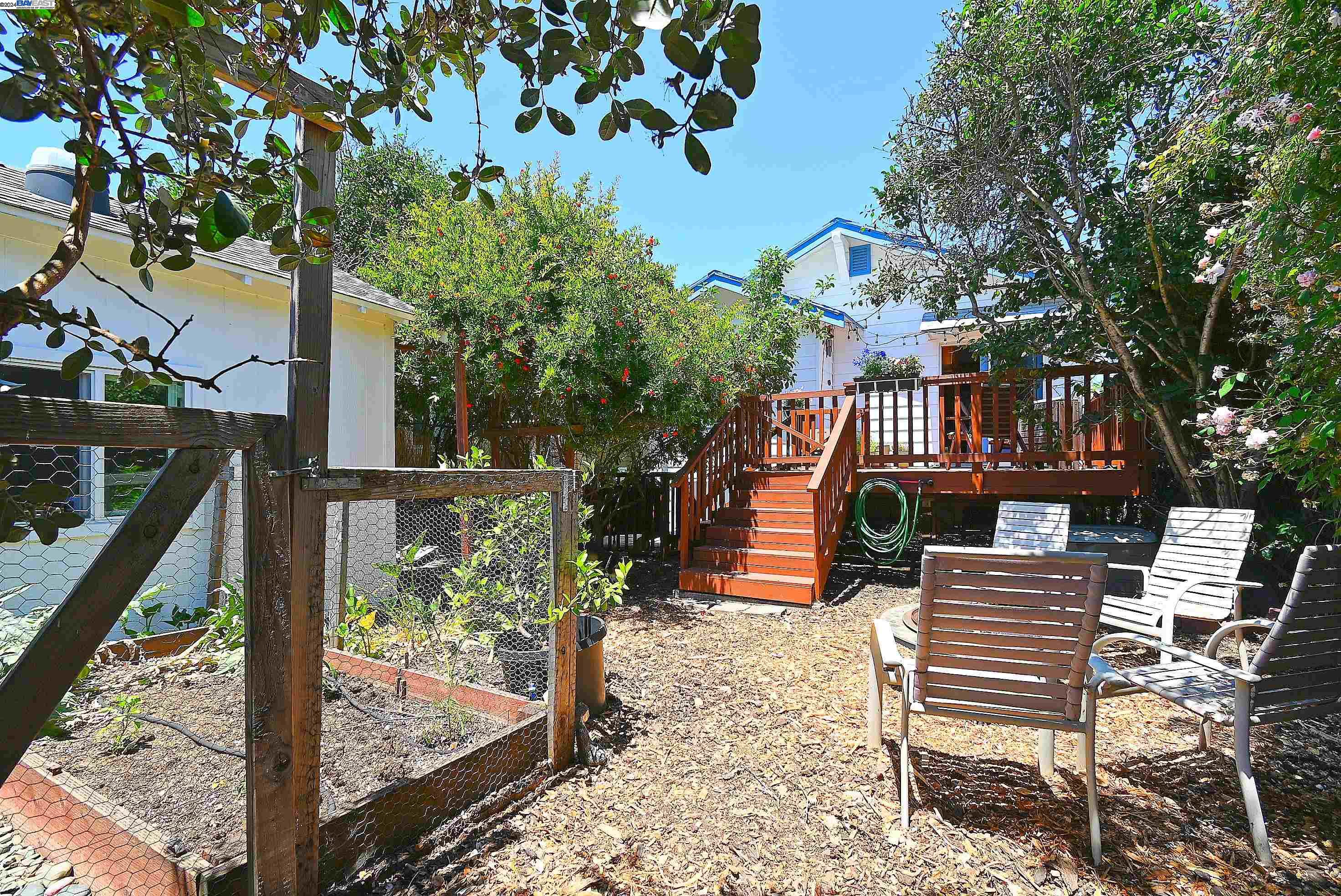 993 Arlington Ave