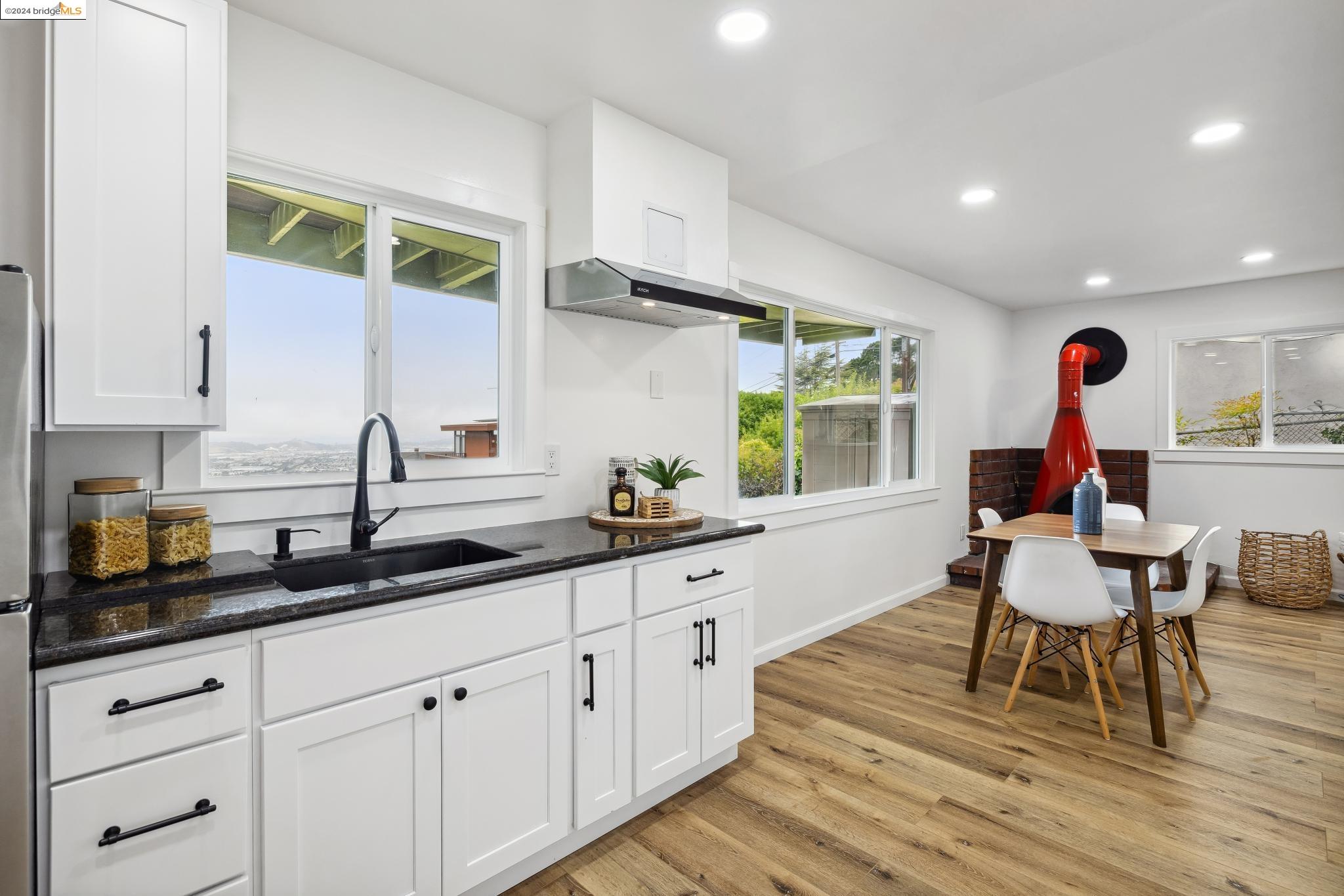 1307 Contra Costa Dr