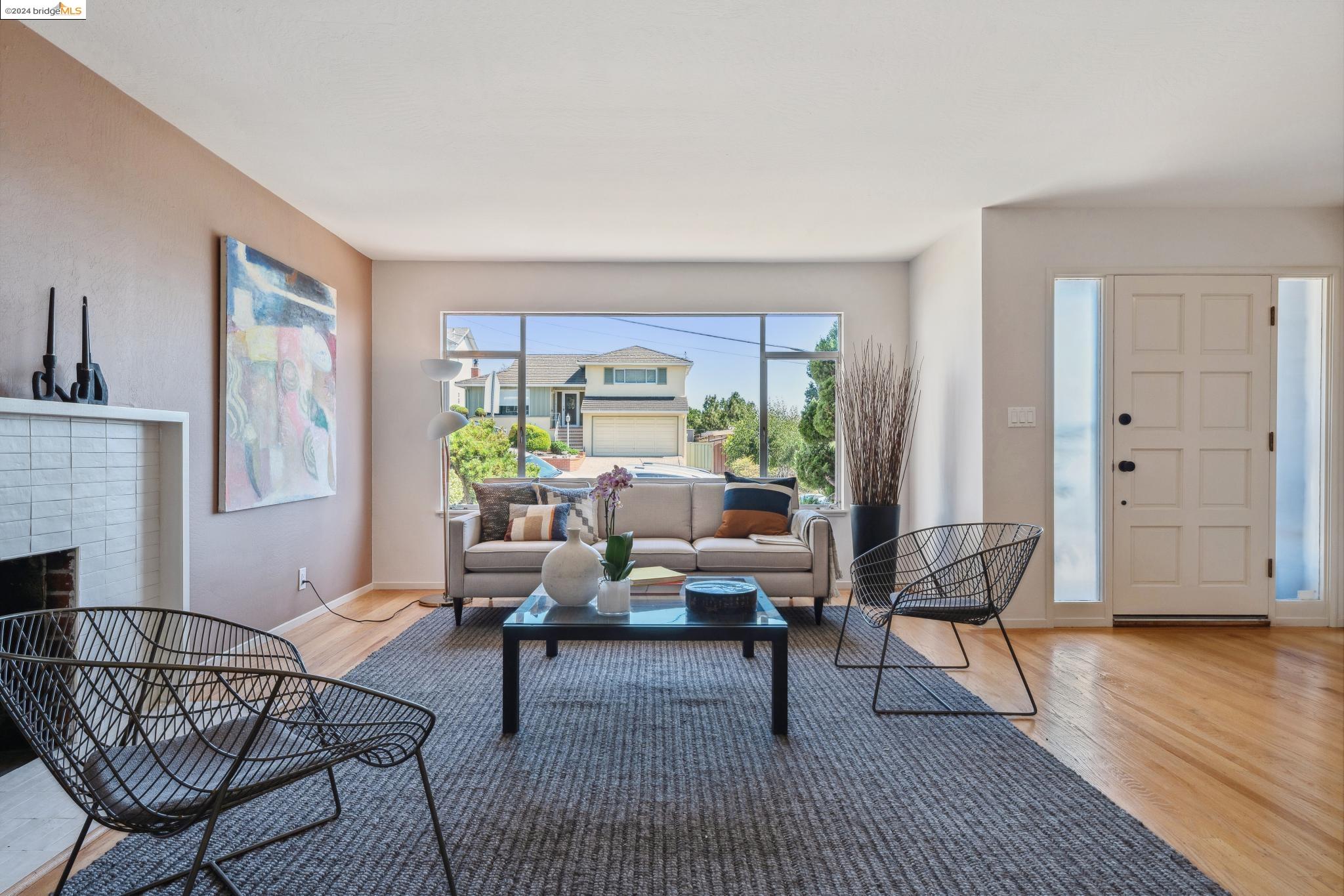 7311 Potrero Ave