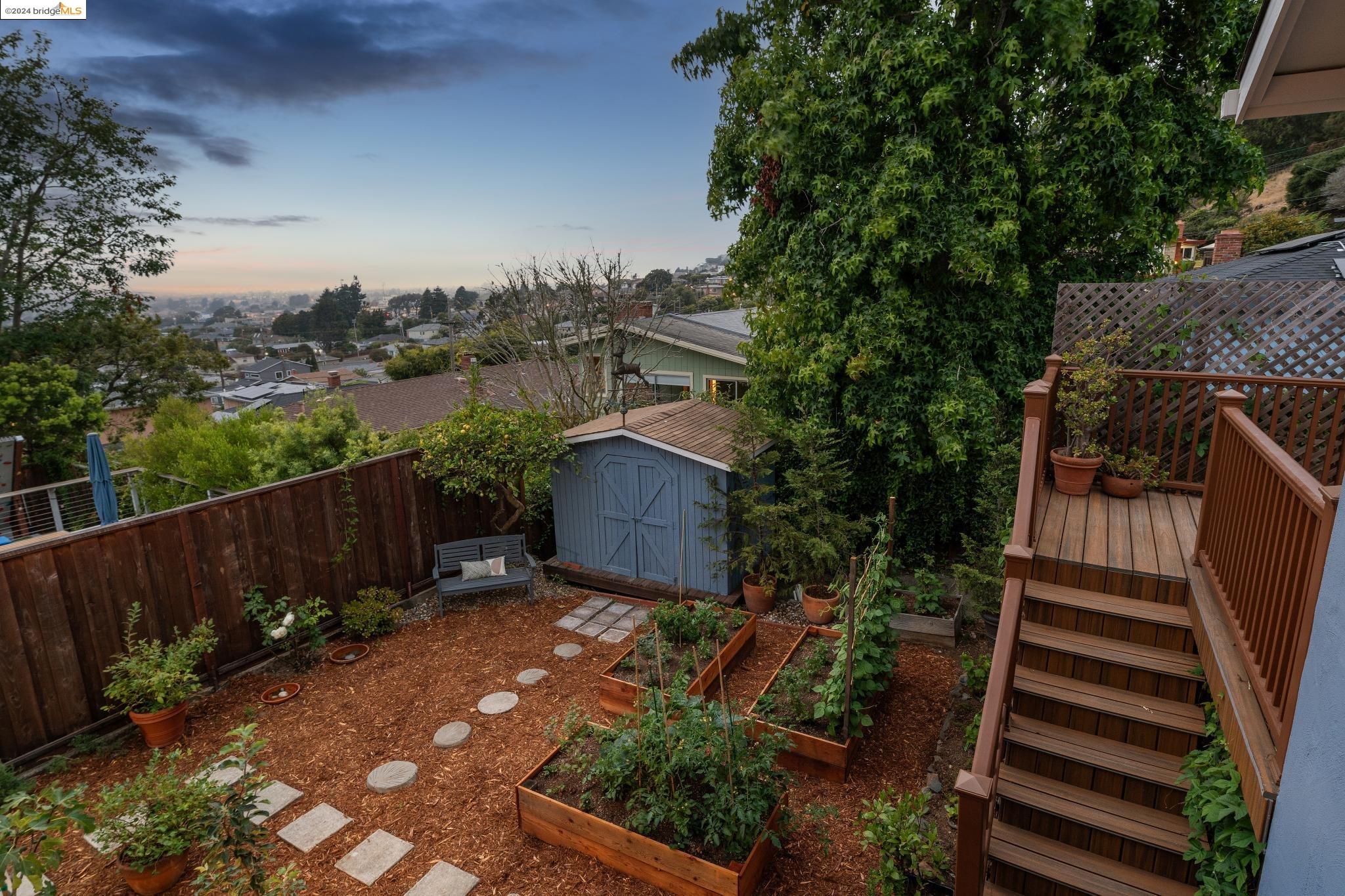 7311 Potrero Ave