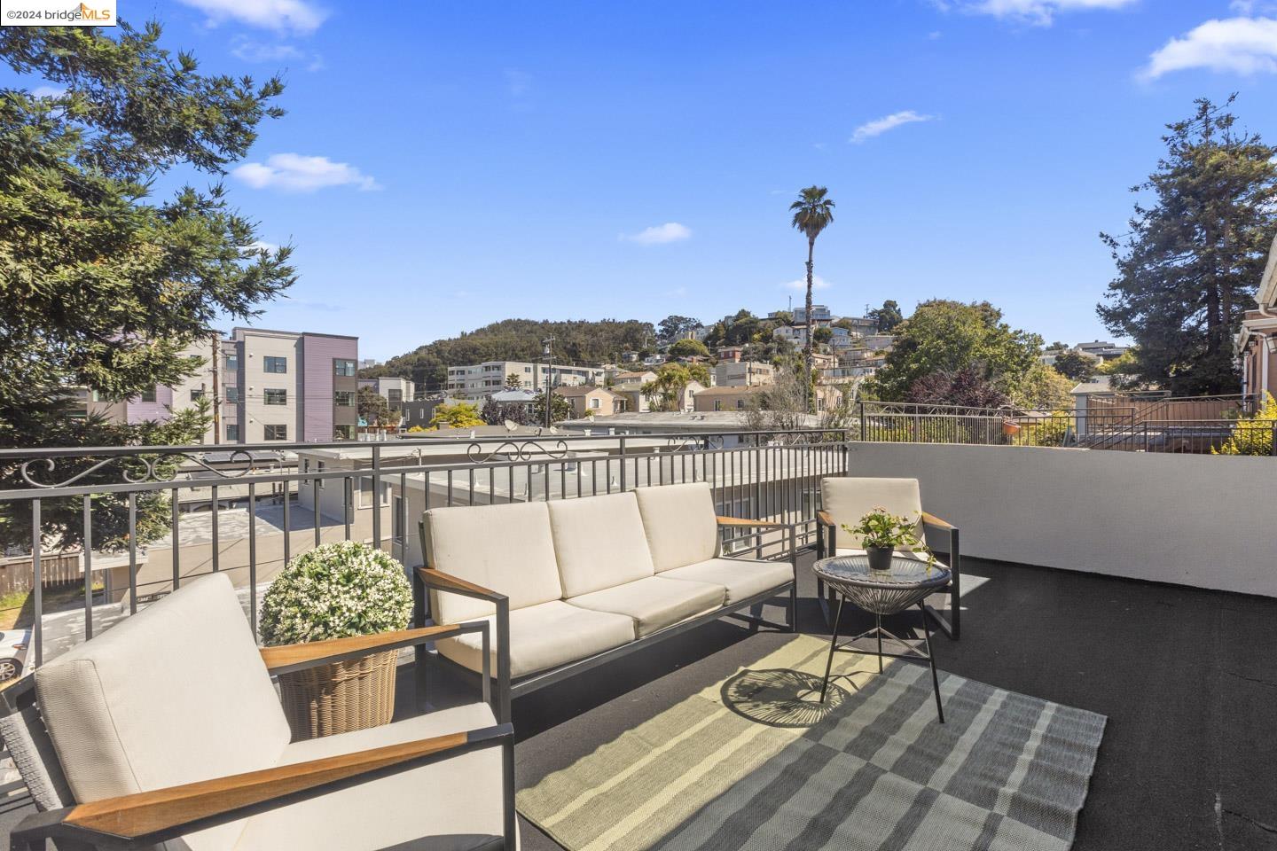 701 Solano Ave