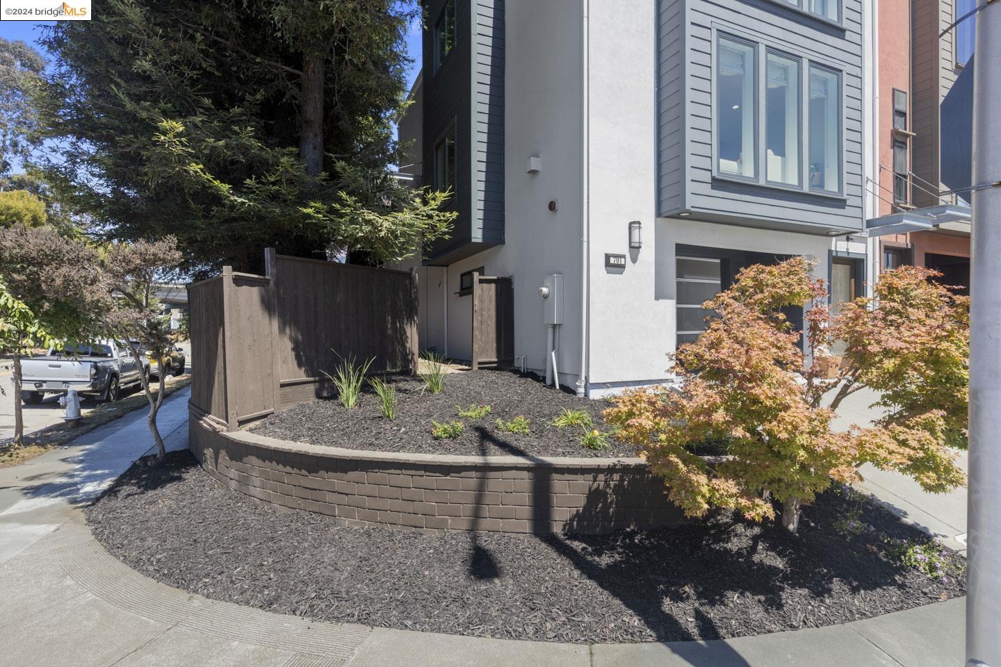 701 Solano Ave