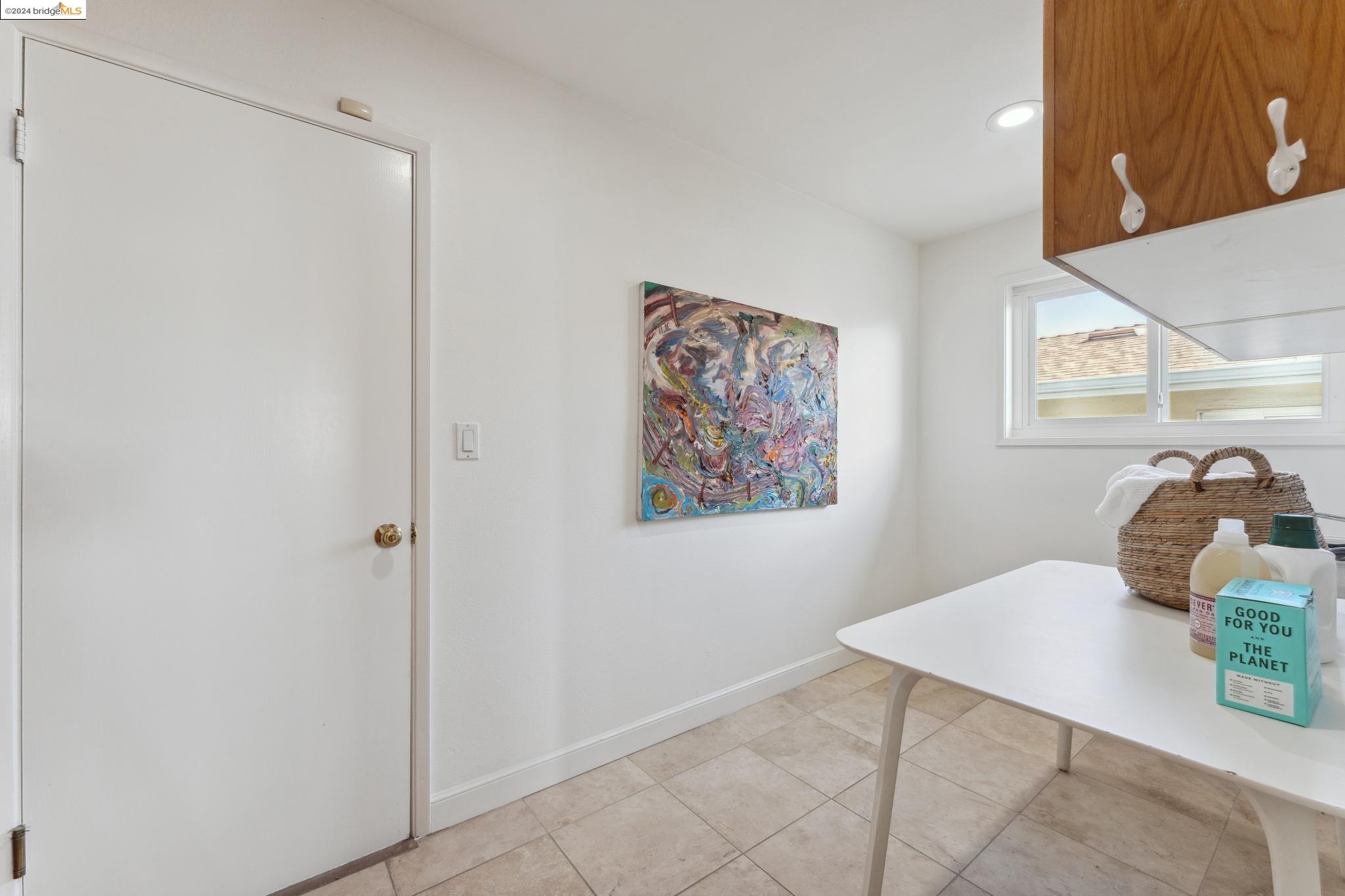 407 Seaview Dr
