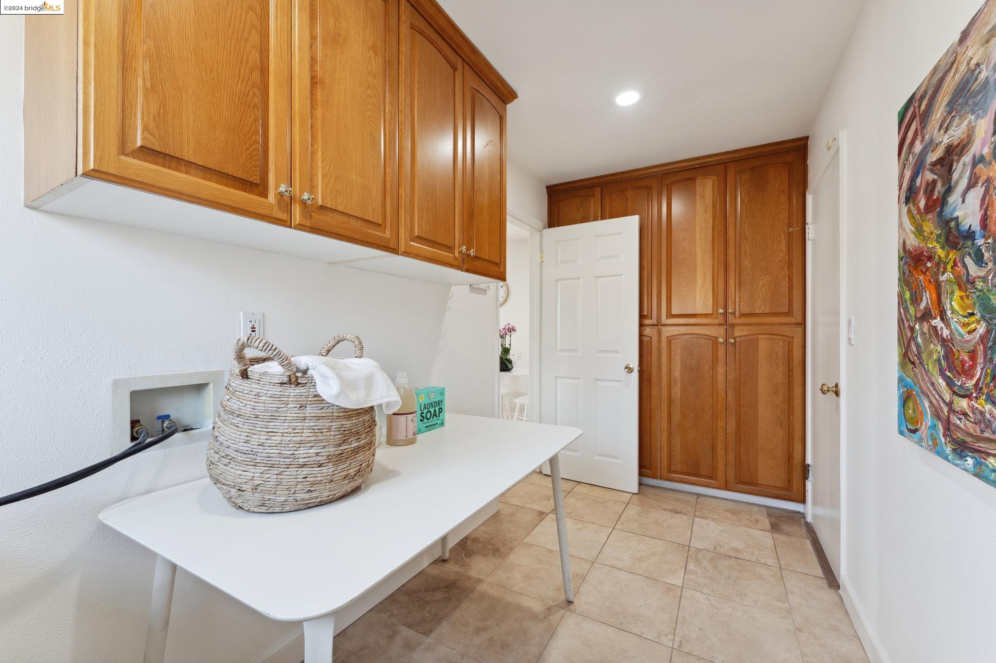407 Seaview Dr
