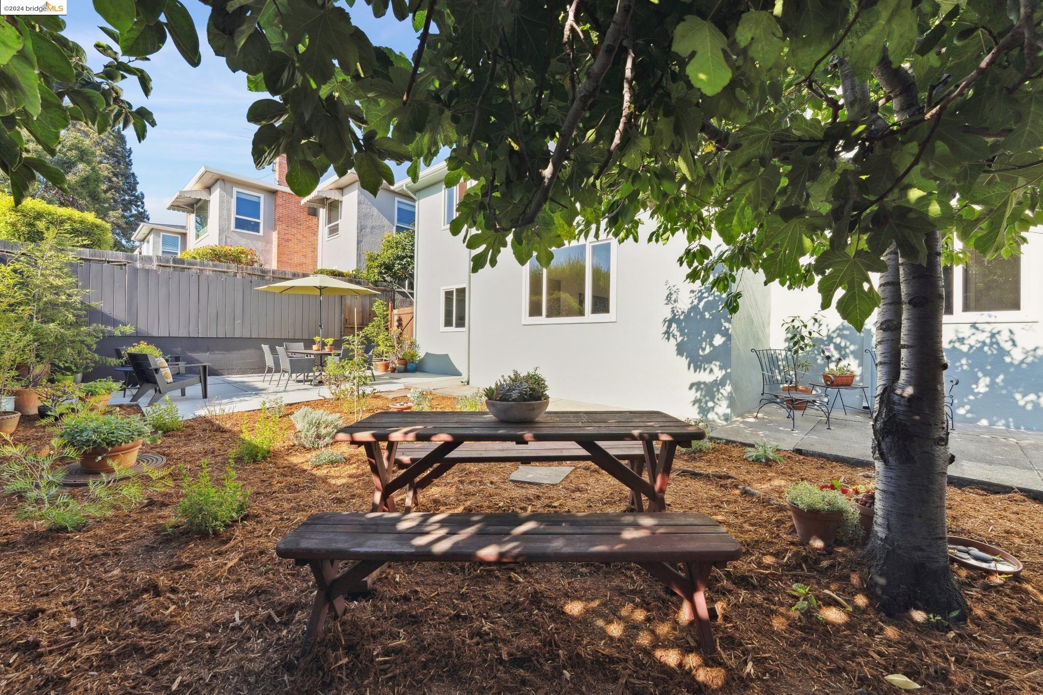 407 Seaview Dr