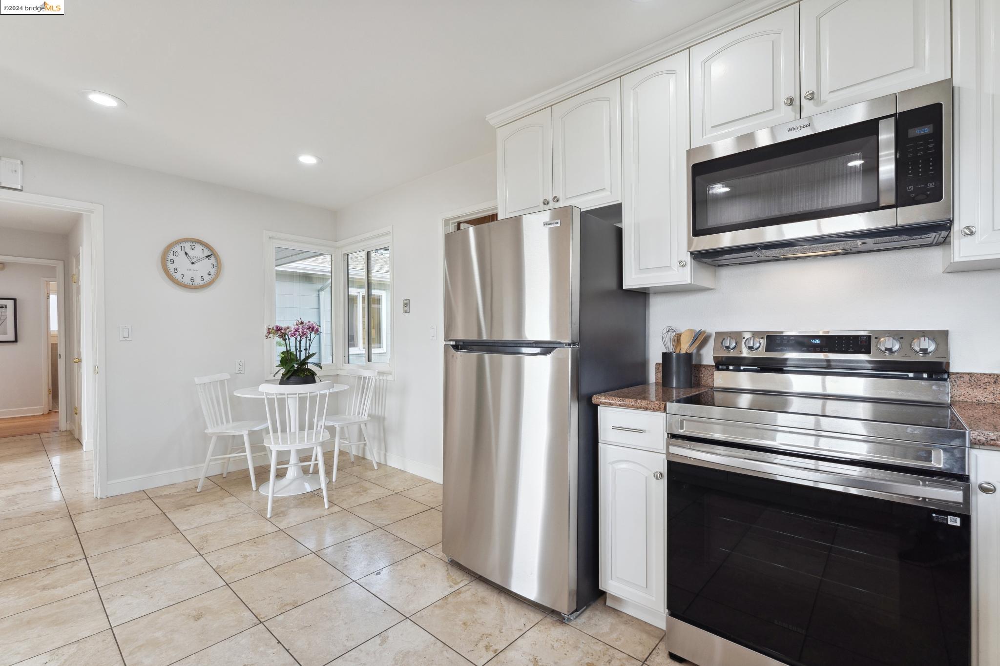 407 Seaview Dr