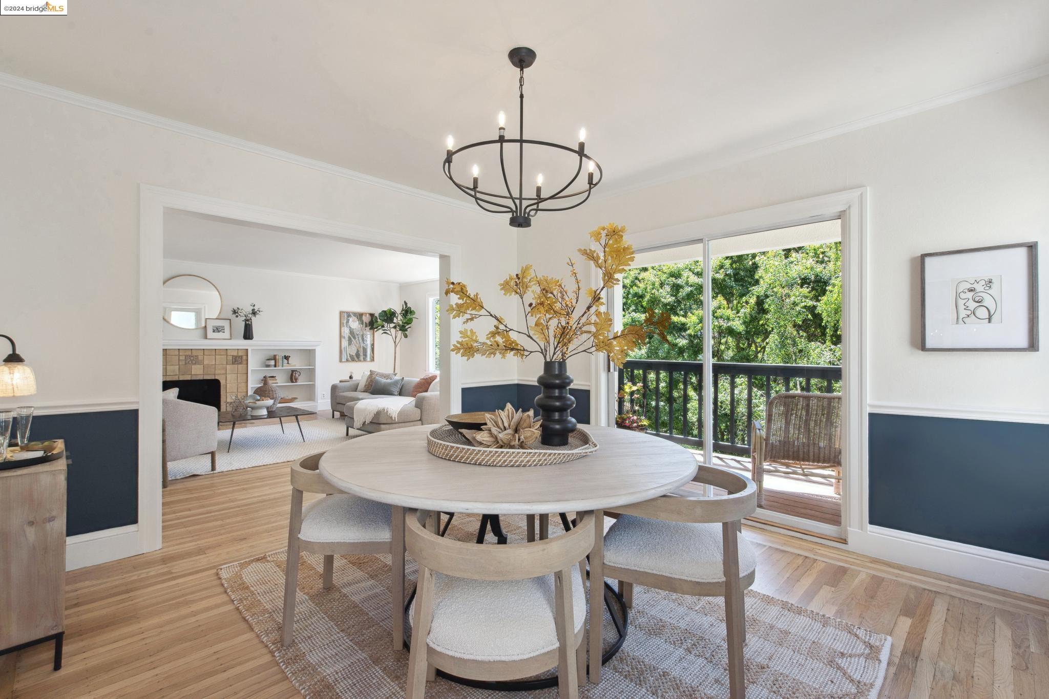 2124 Los Angeles Ave