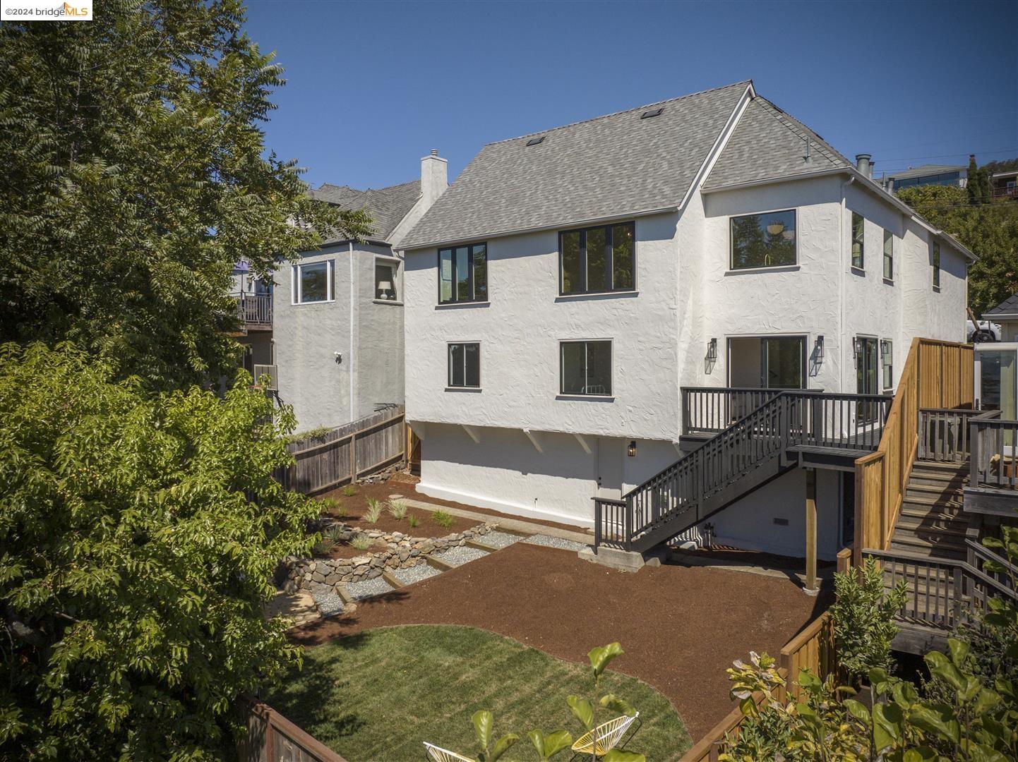 230 Yale Ave
