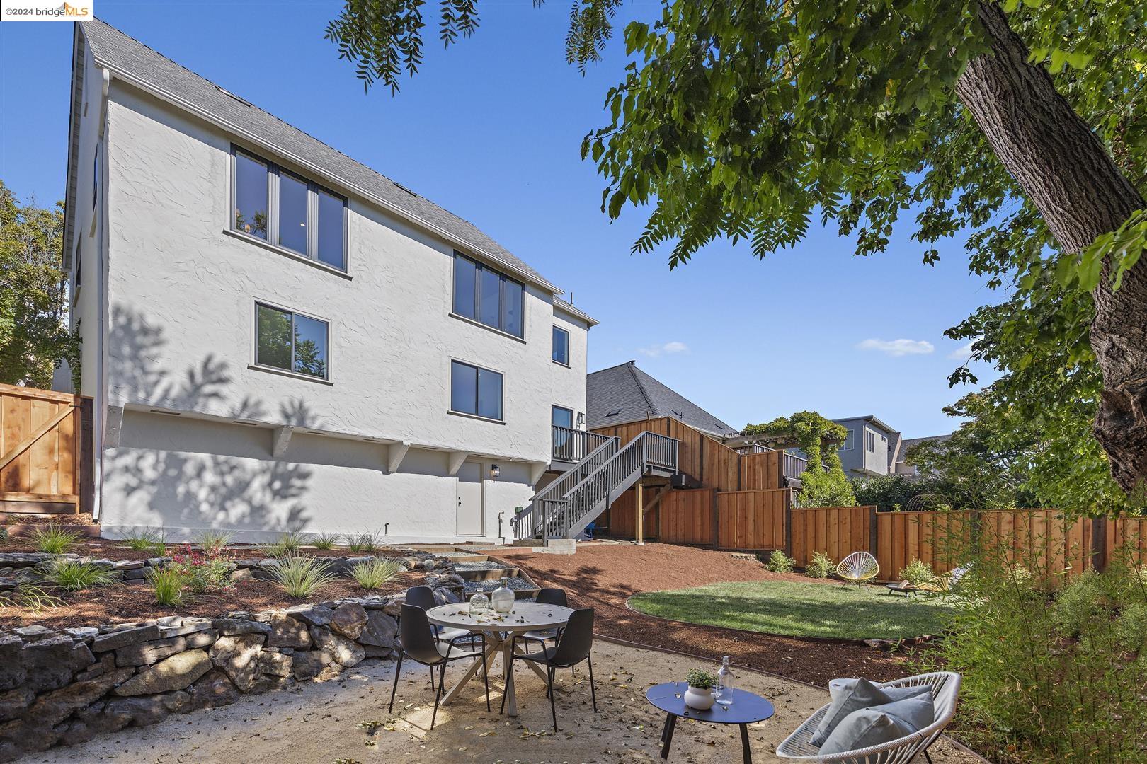 230 Yale Ave