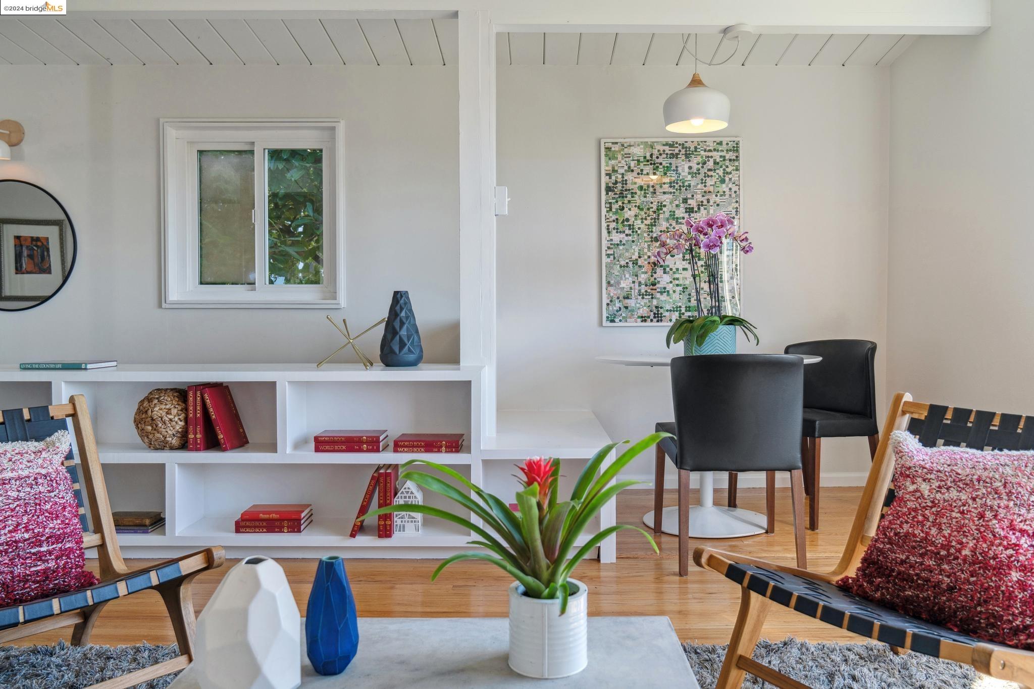 2317 Mira Vista Dr