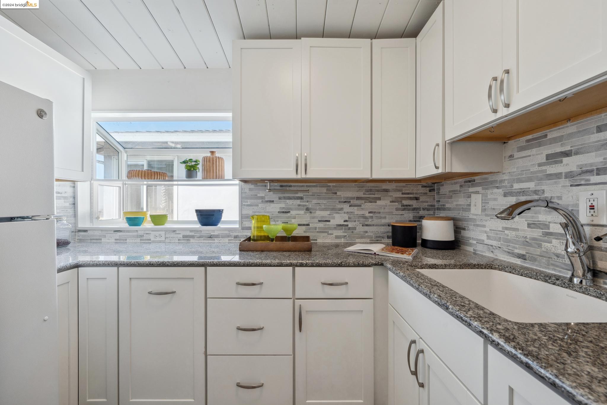 2317 Mira Vista Dr
