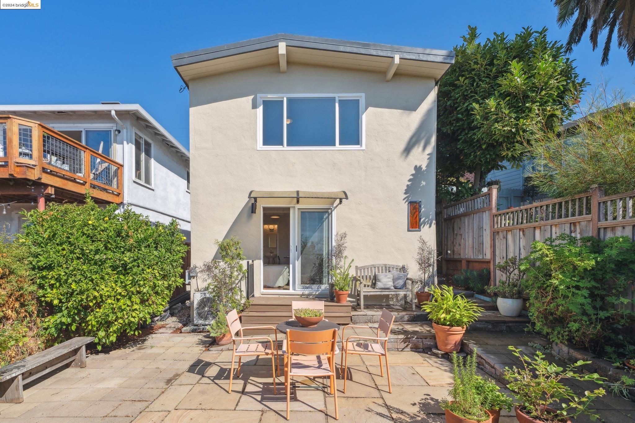 2317 Mira Vista Dr