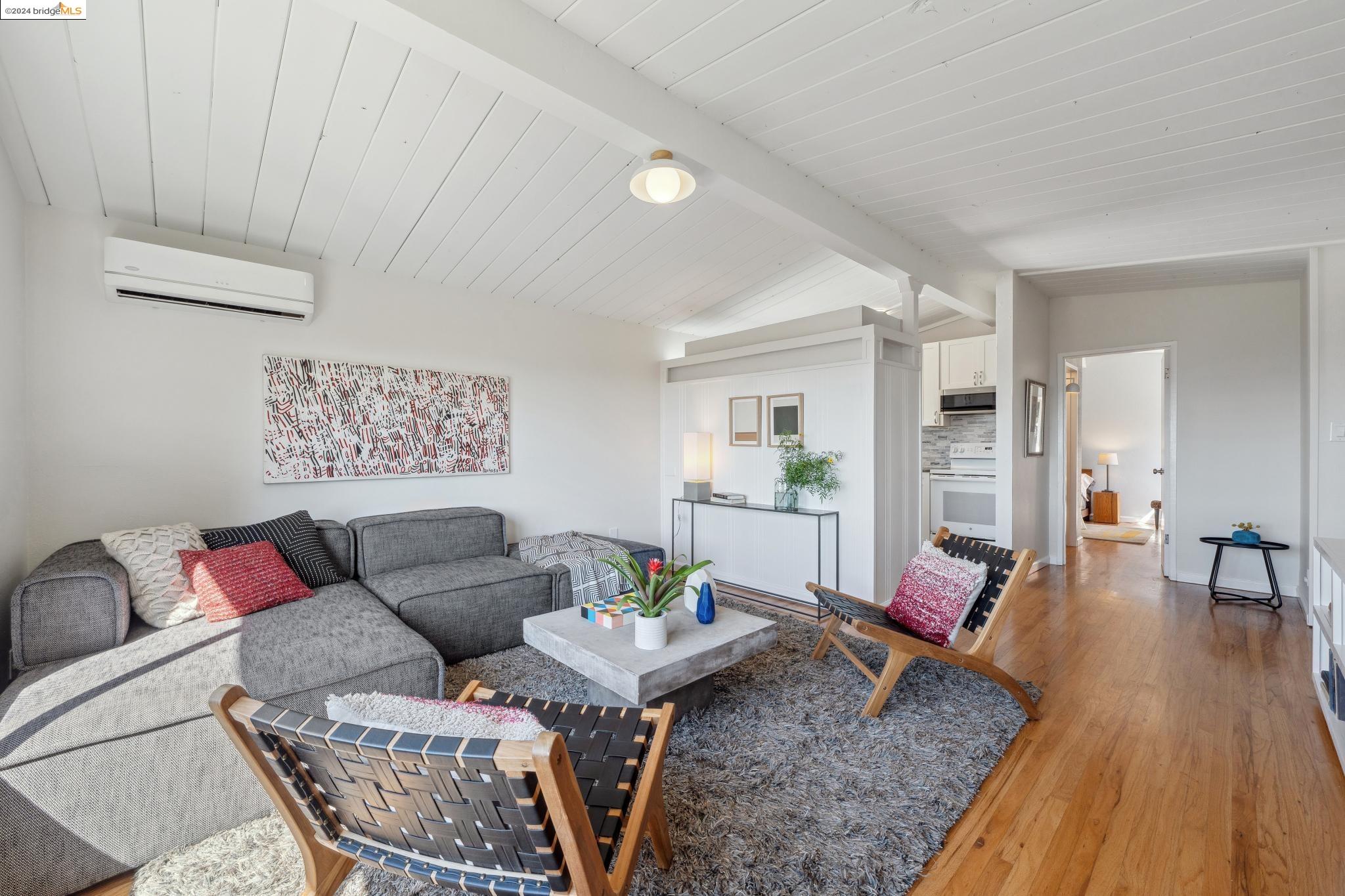 2317 Mira Vista Dr