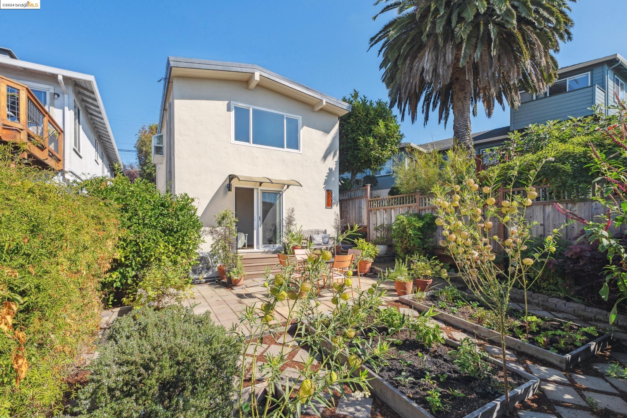 2317 Mira Vista Dr