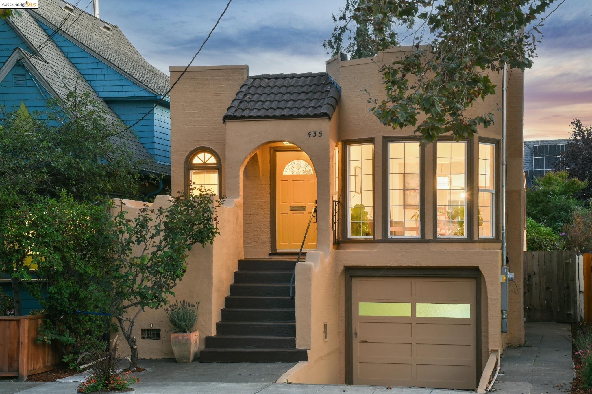 435 38th Street
