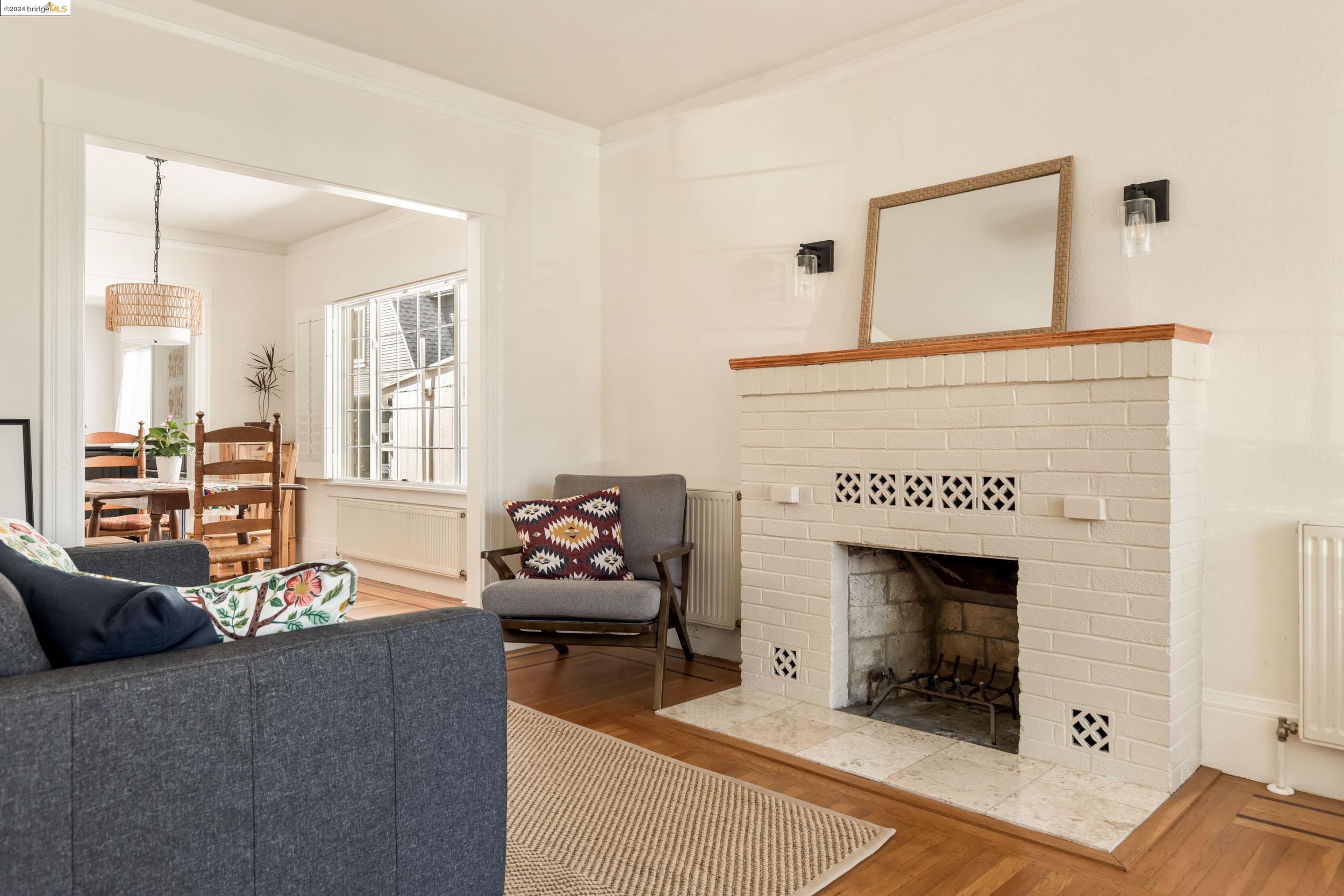 435 38th Street