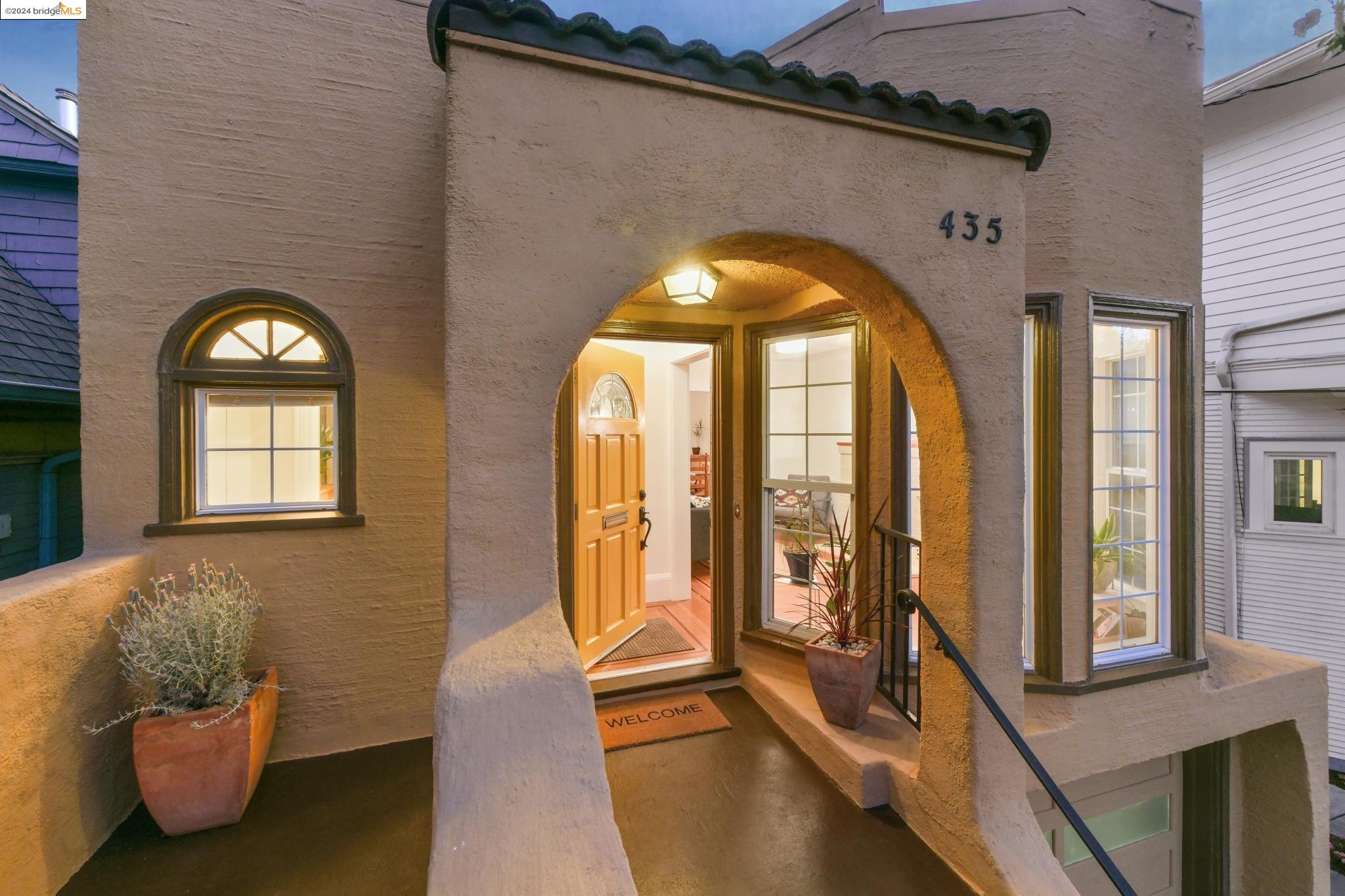 435 38th Street