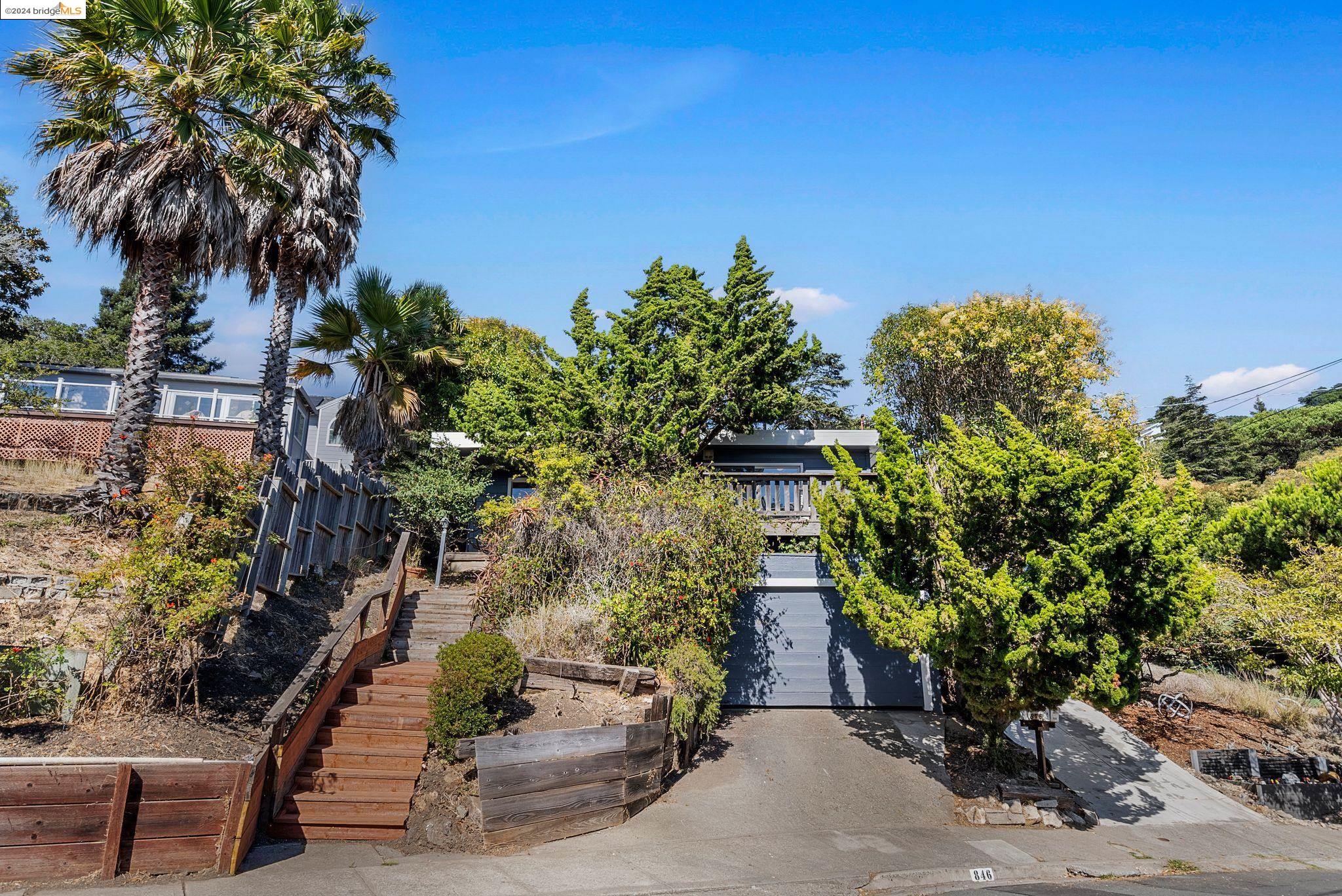 846 Seaview Dr