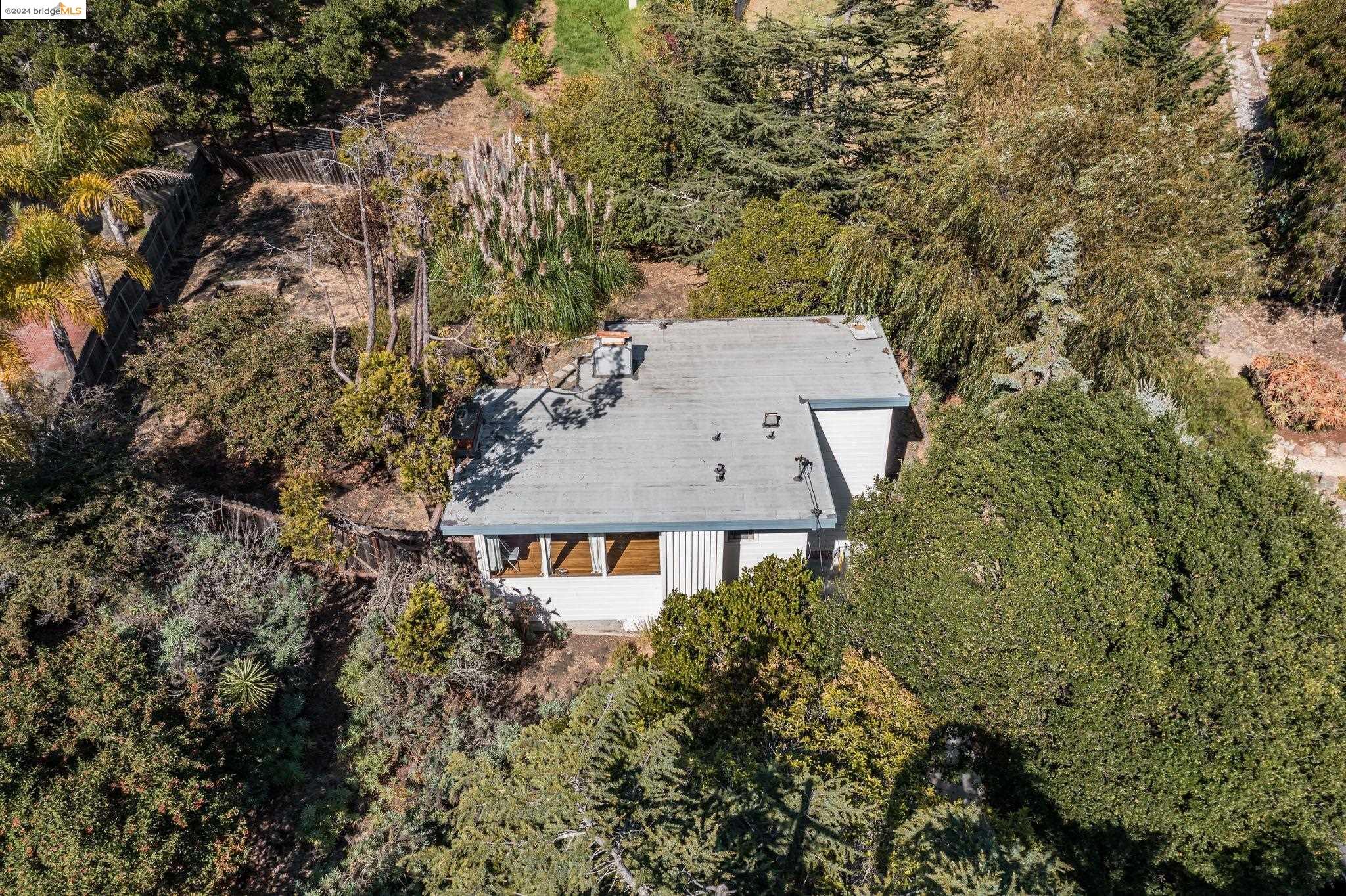 846 Seaview Dr