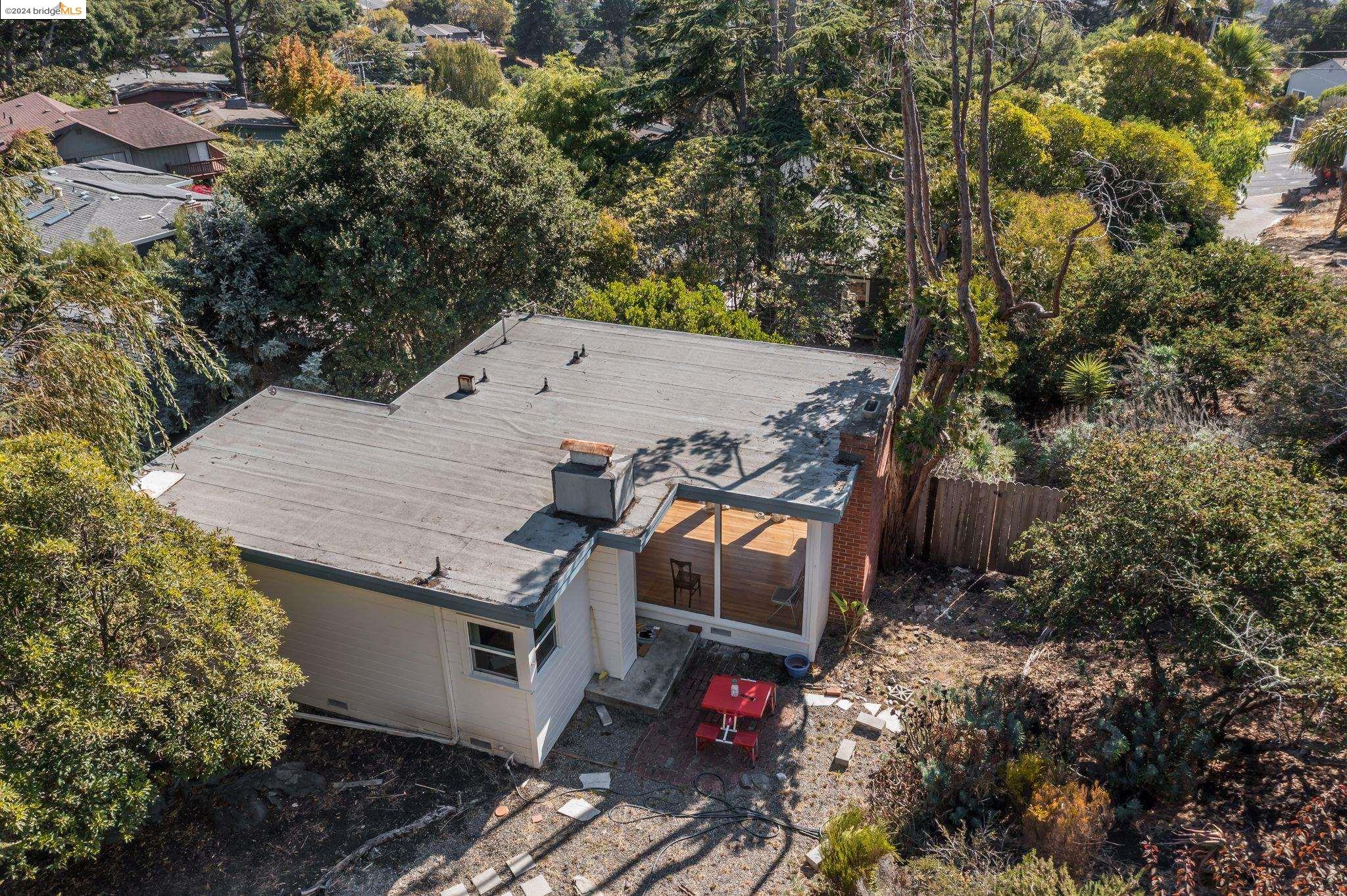 846 Seaview Dr