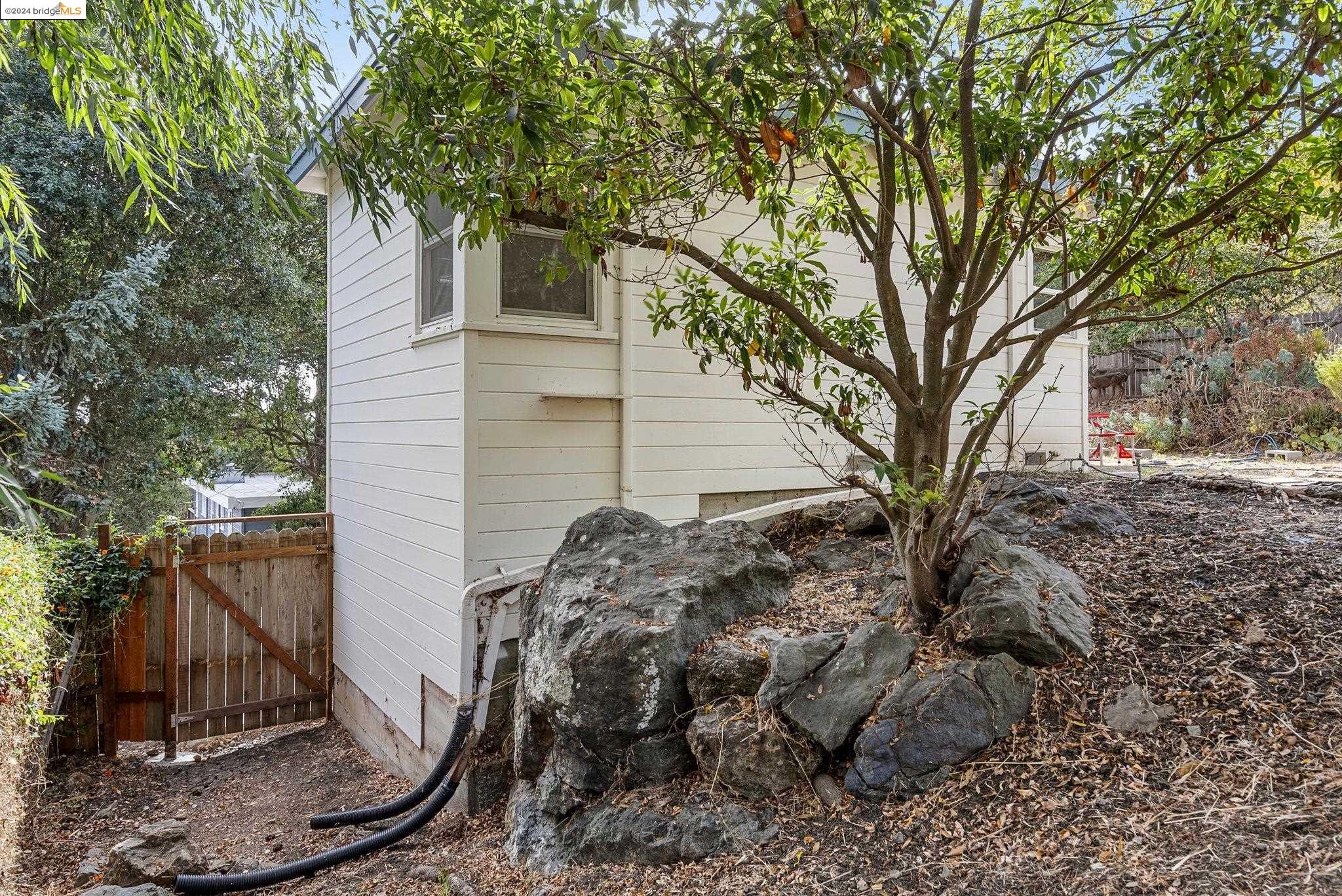 846 Seaview Dr