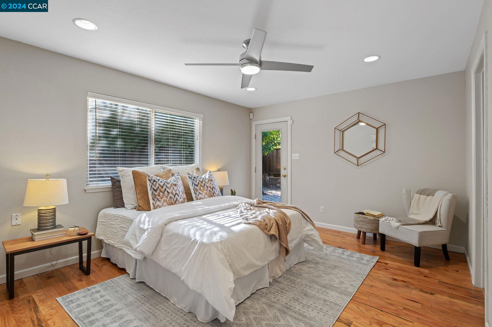 1195 Elmwood Dr
