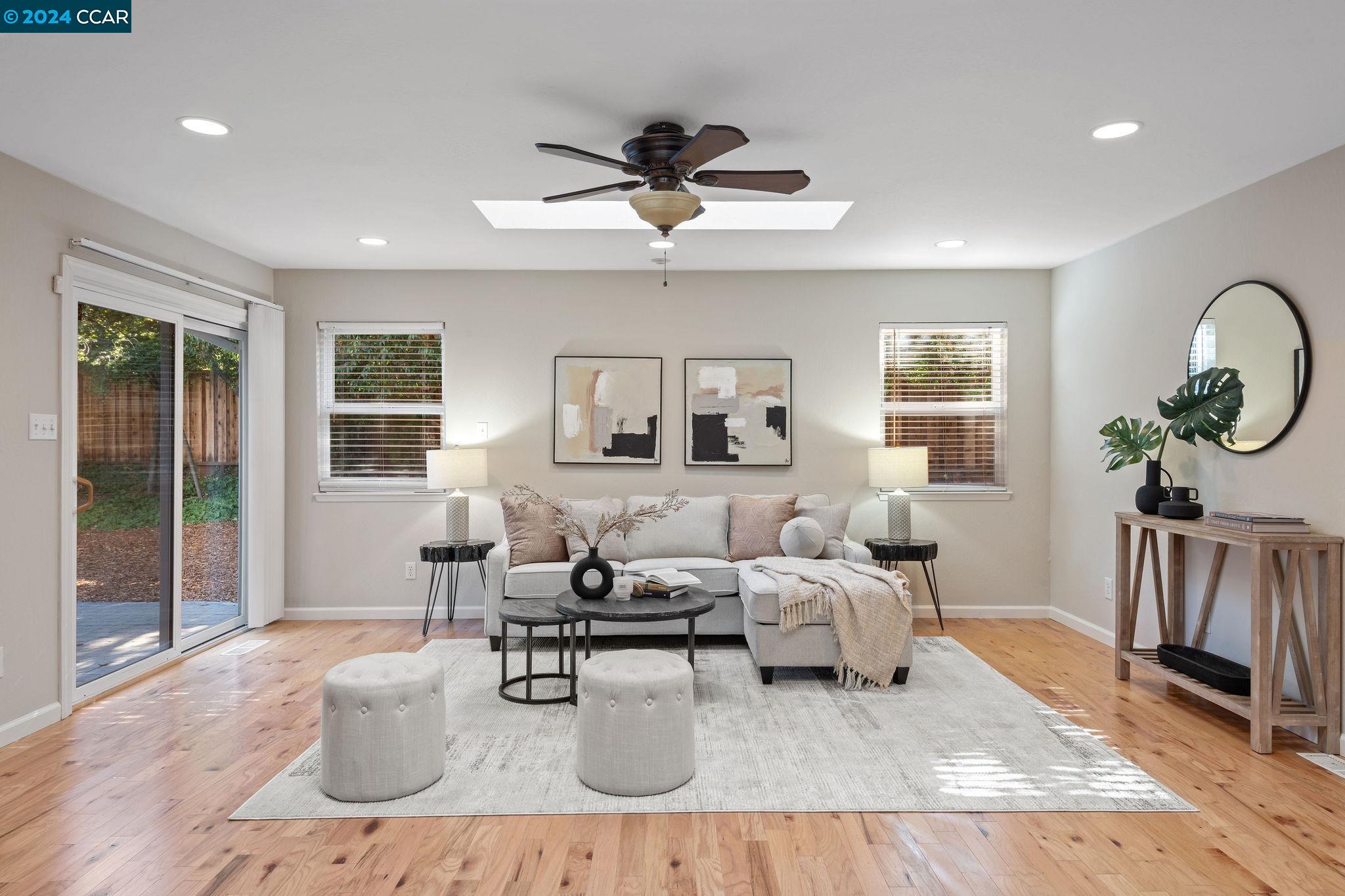 1195 Elmwood Dr