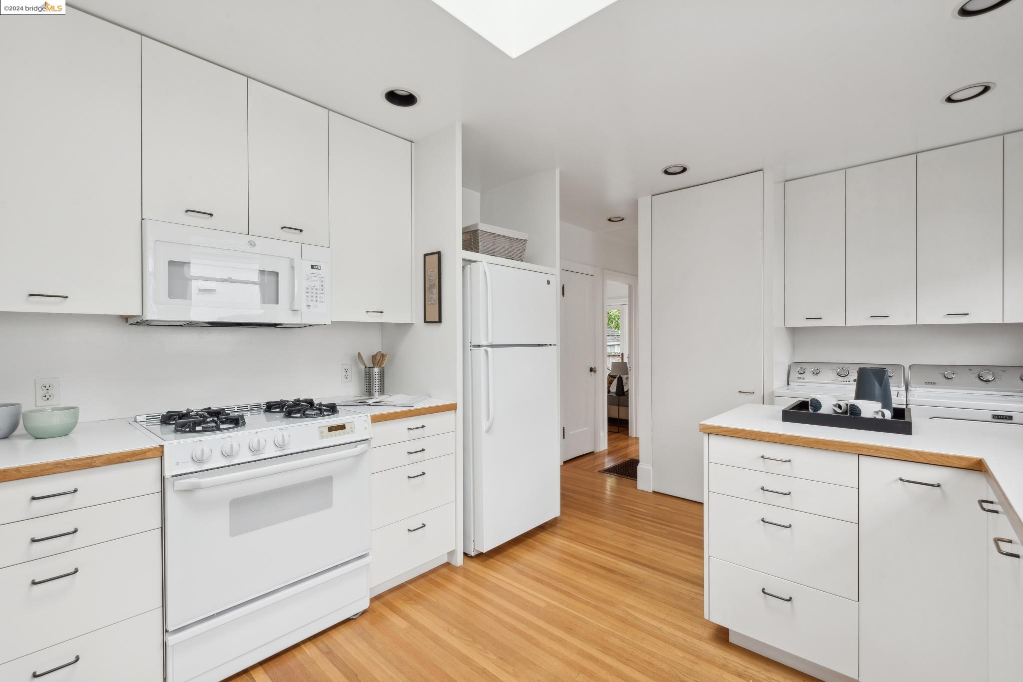 1420 Edith St