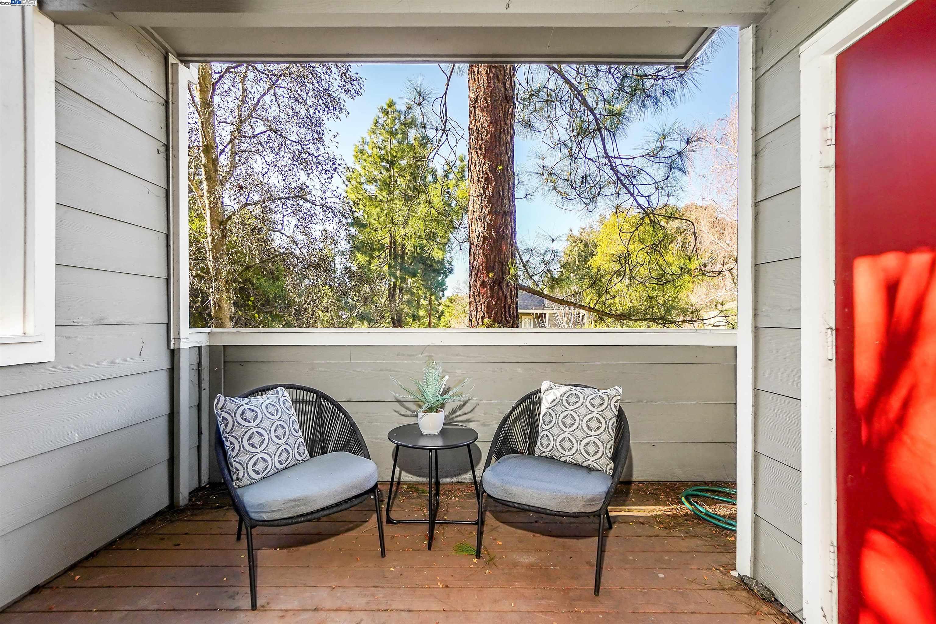 327 Norris Canyon Ter