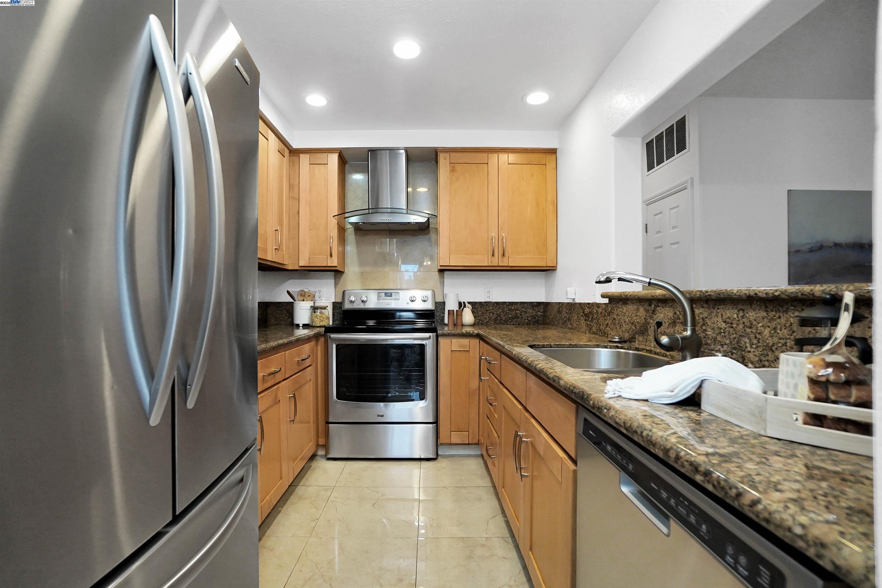 327 Norris Canyon Ter