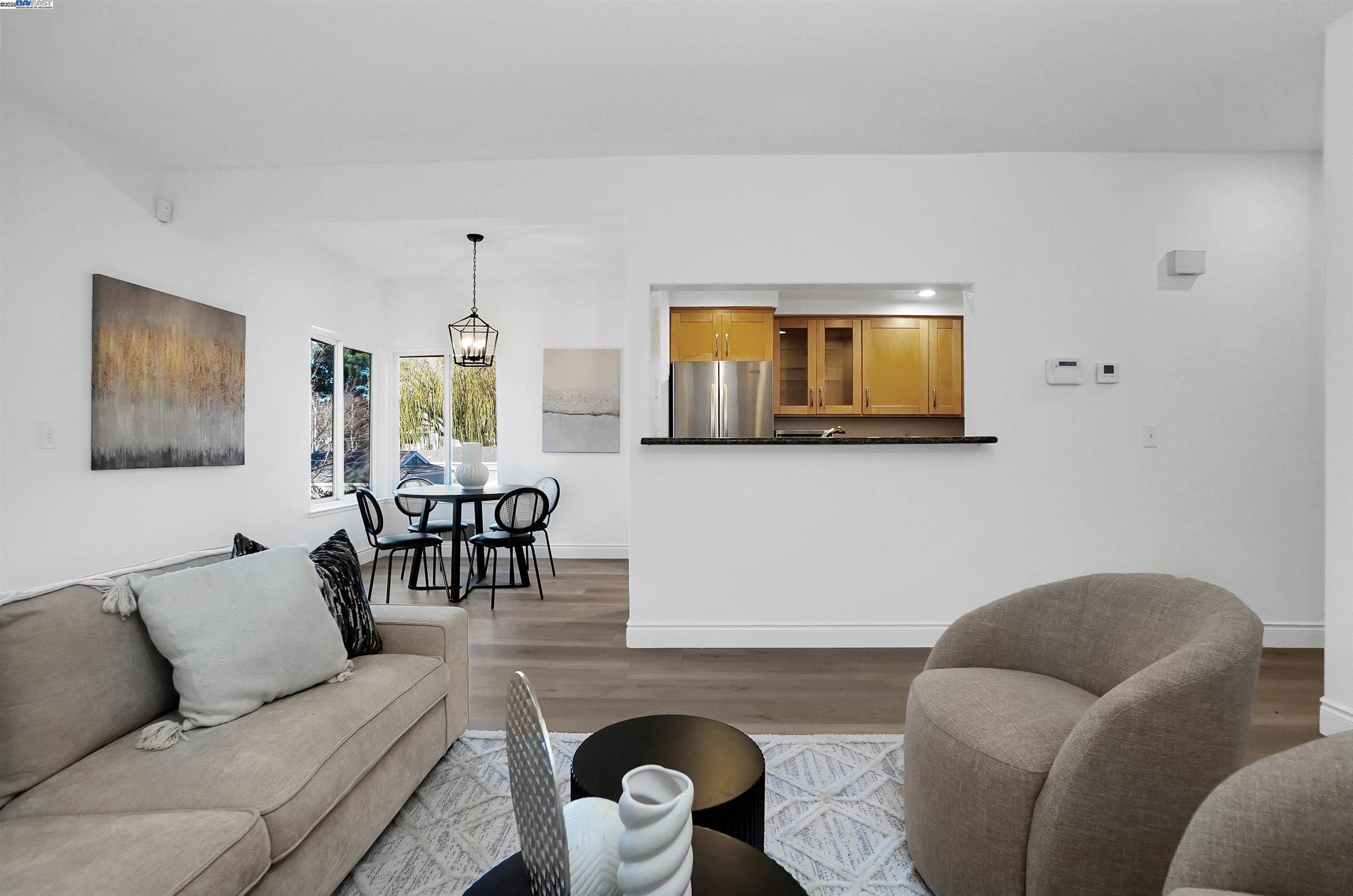 327 Norris Canyon Ter