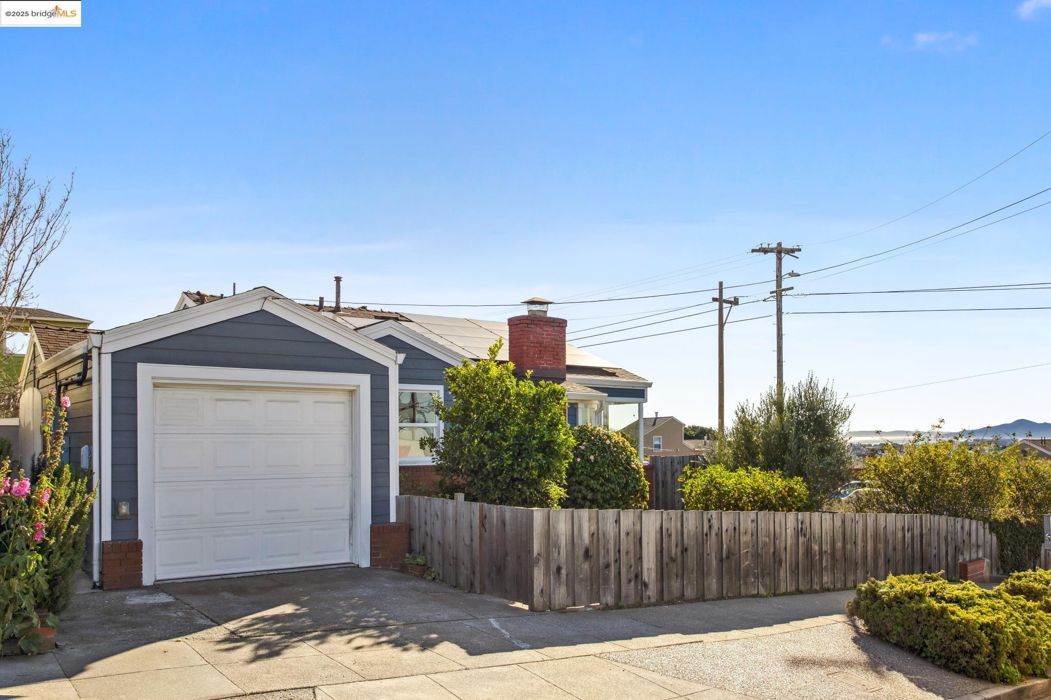 5402 Sierra Ave