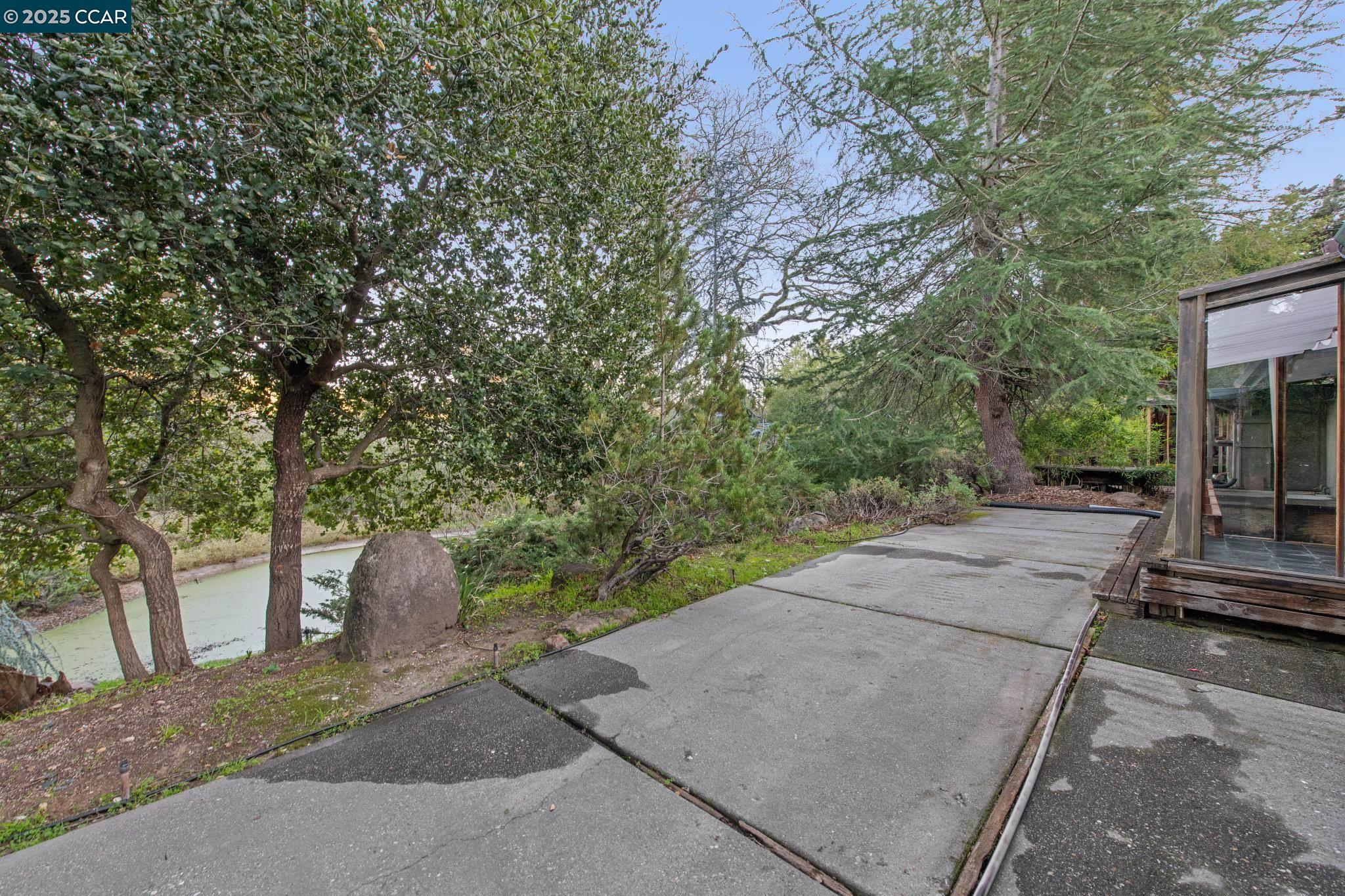 4 Sol Brae Way