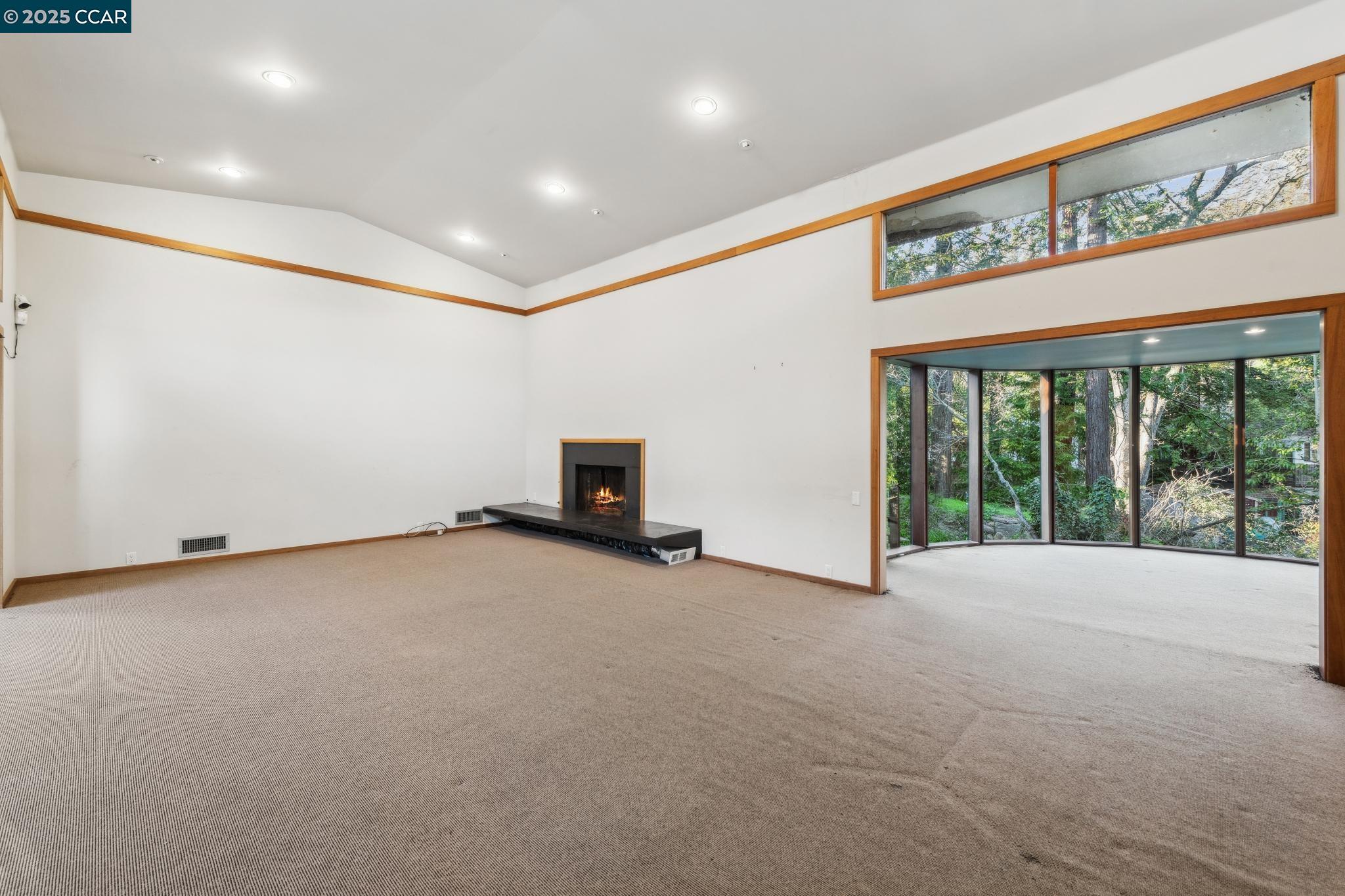 4 Sol Brae Way