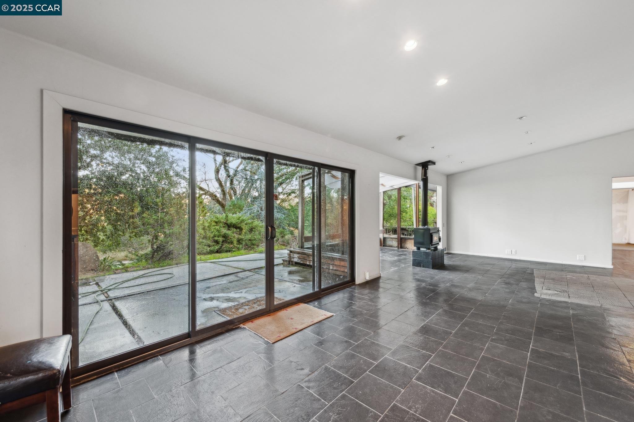 4 Sol Brae Way
