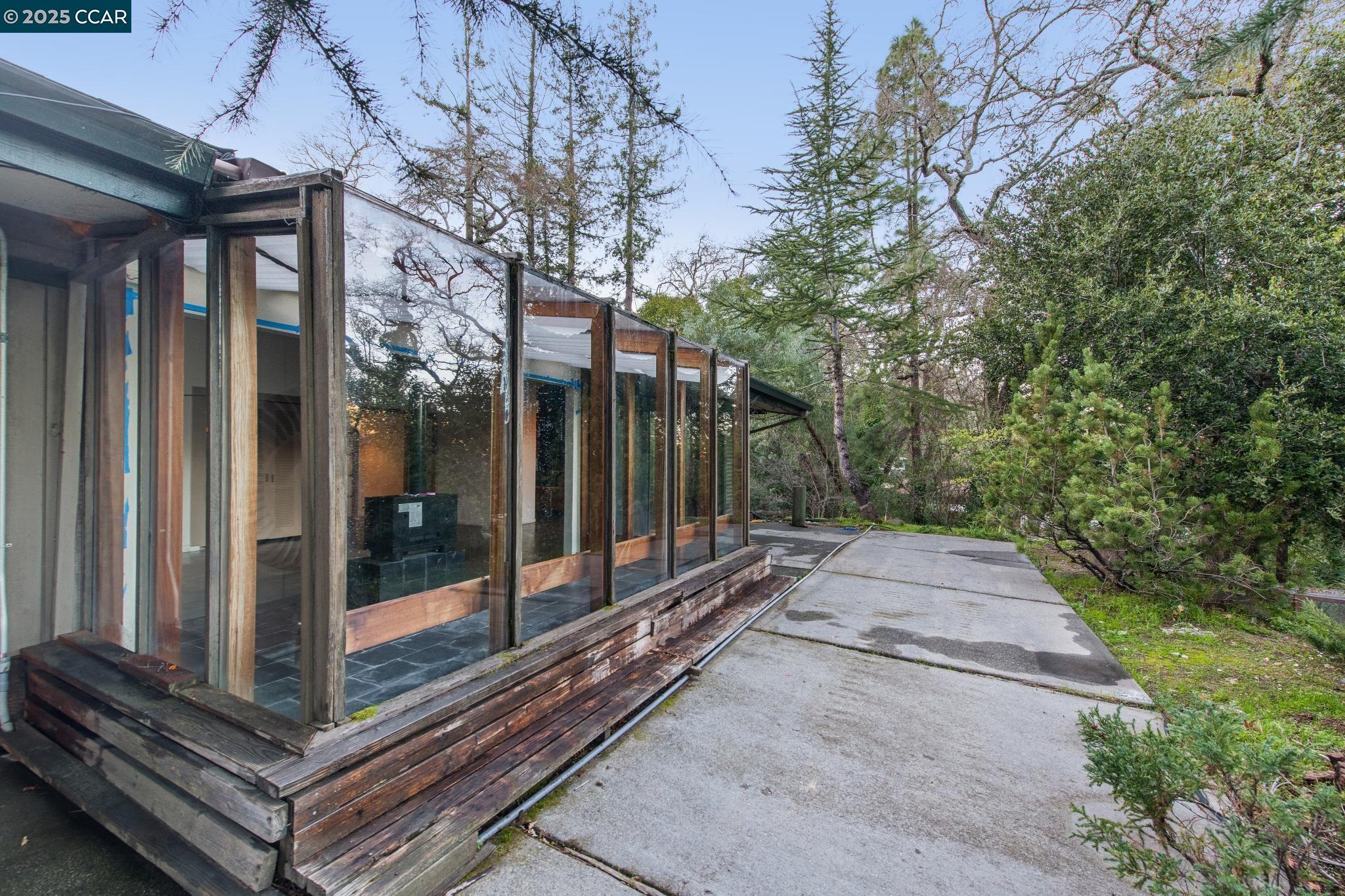 4 Sol Brae Way