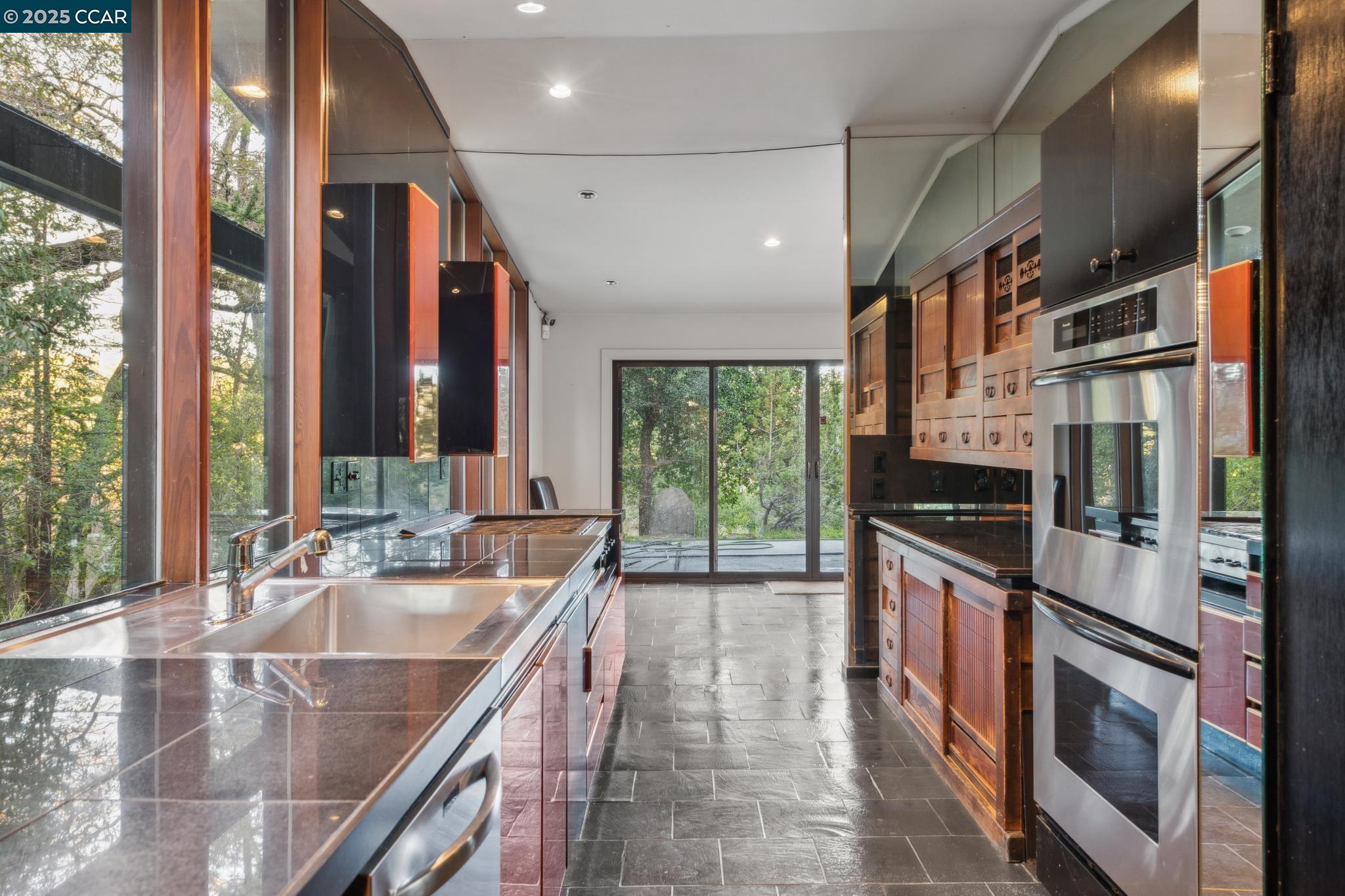 4 Sol Brae Way