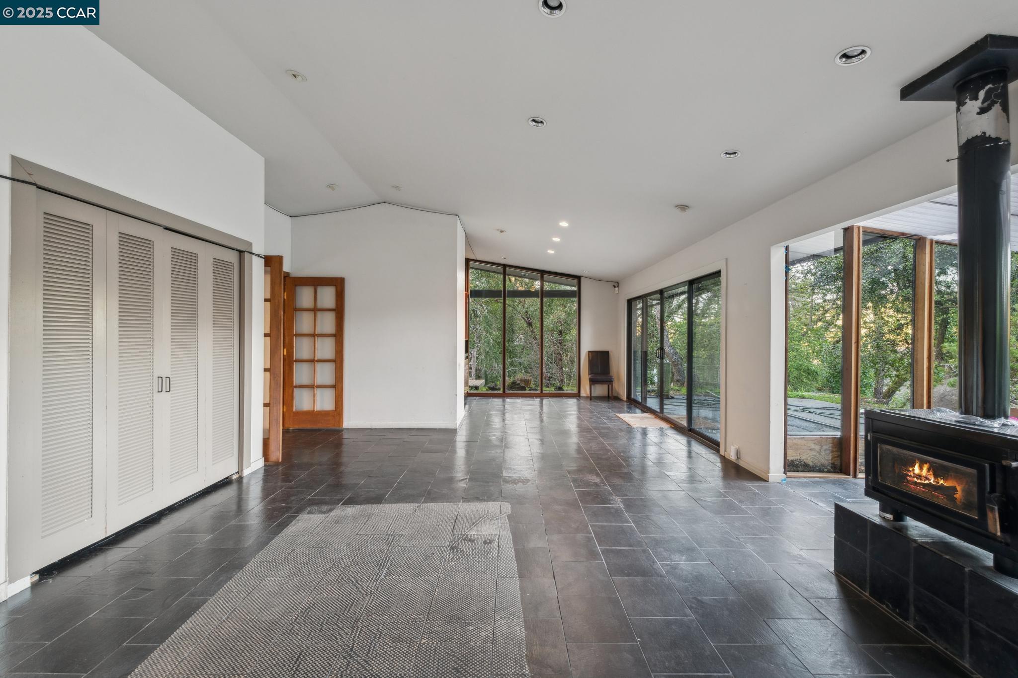 4 Sol Brae Way