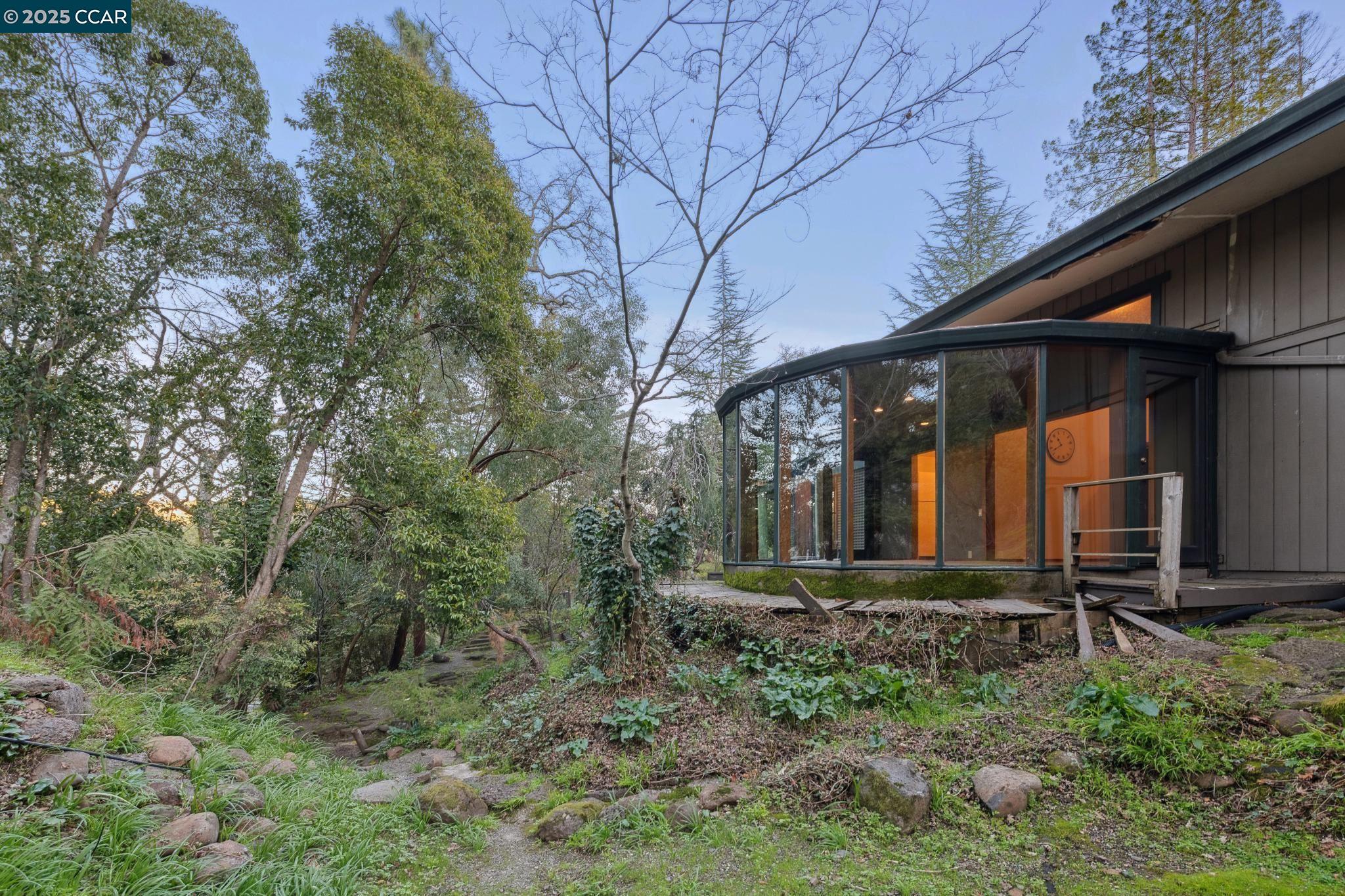 4 Sol Brae Way