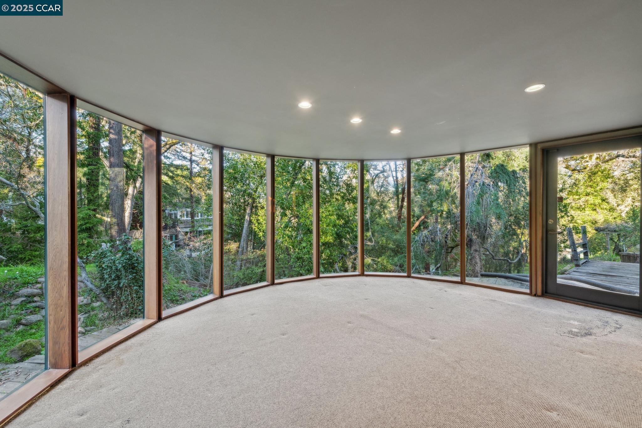 4 Sol Brae Way