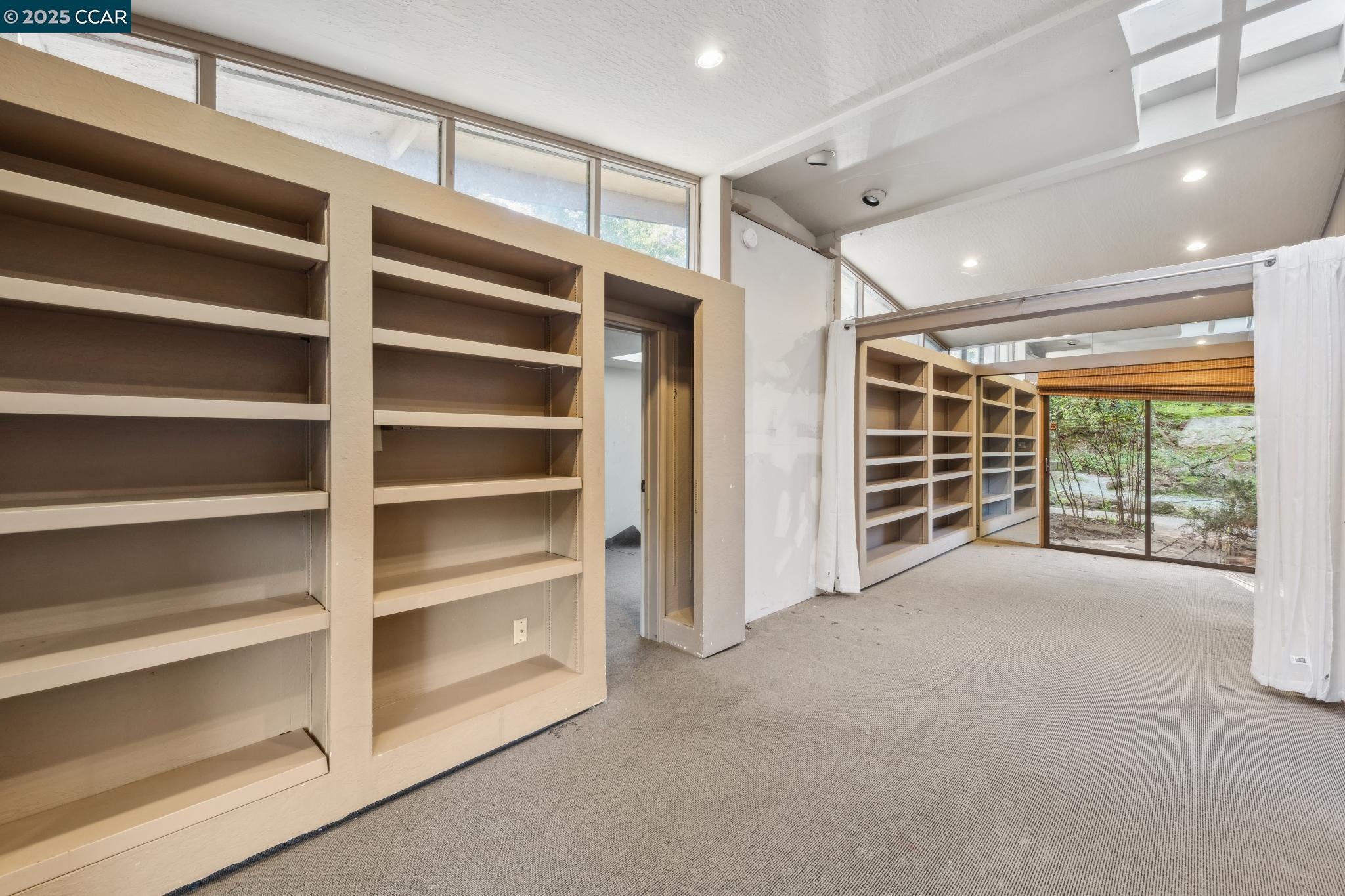 4 Sol Brae Way
