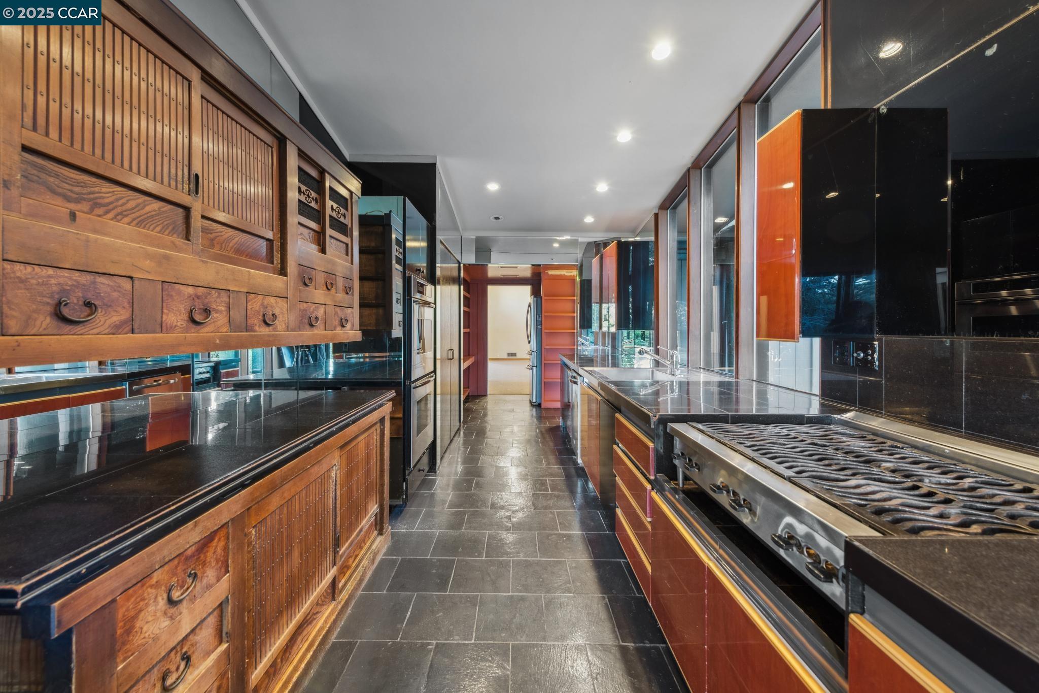 4 Sol Brae Way