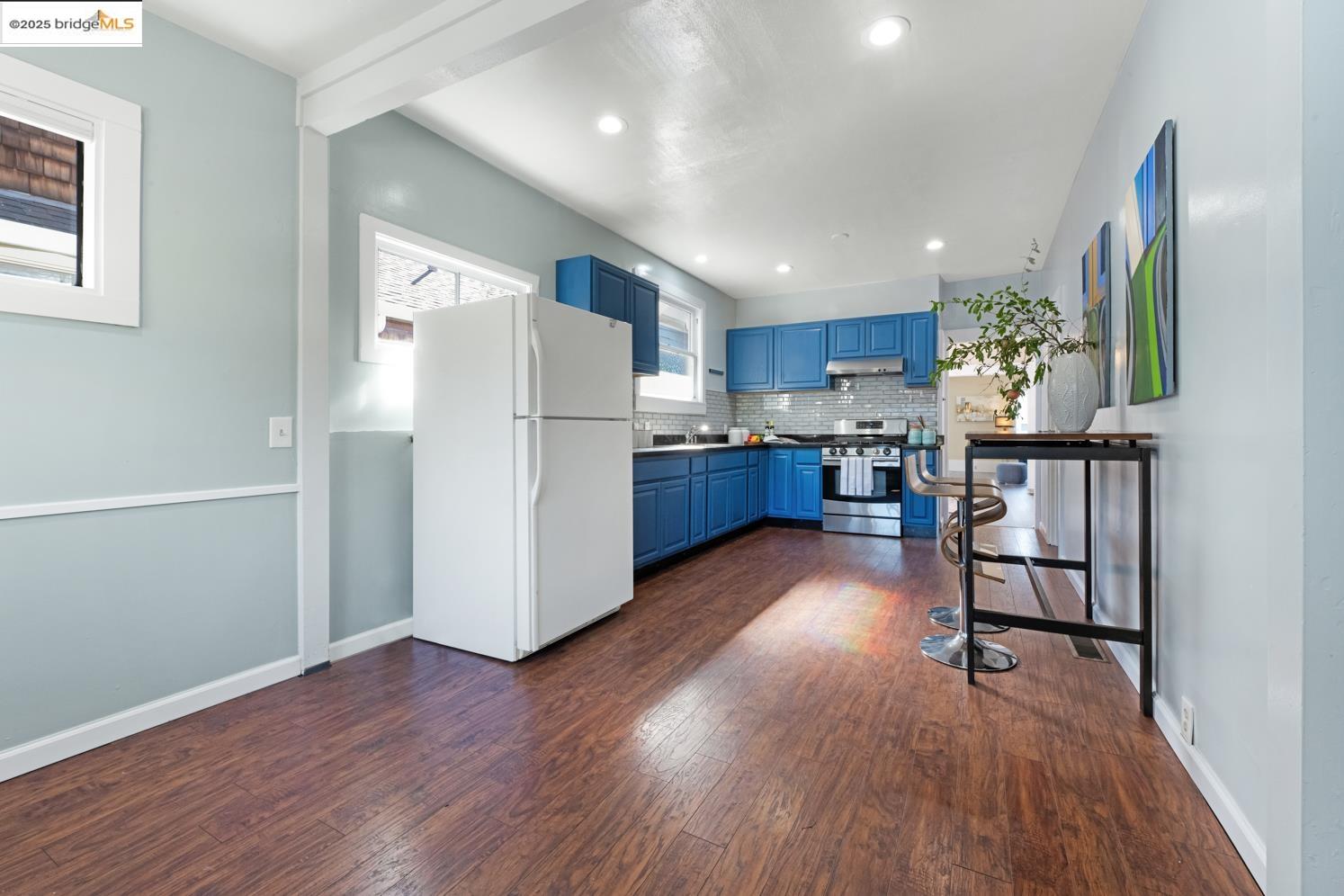 2930 GALINDO ST