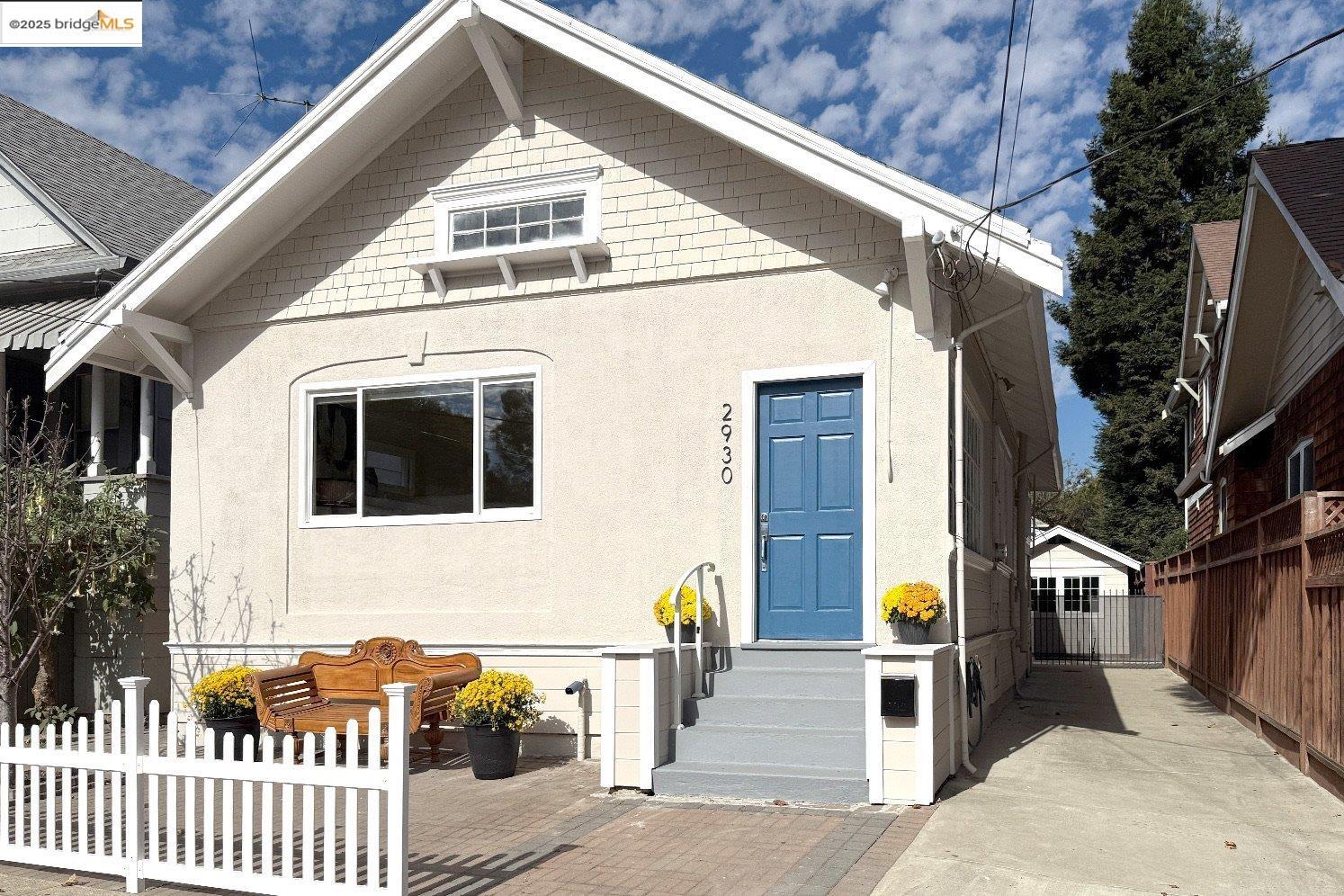 2930 GALINDO ST
