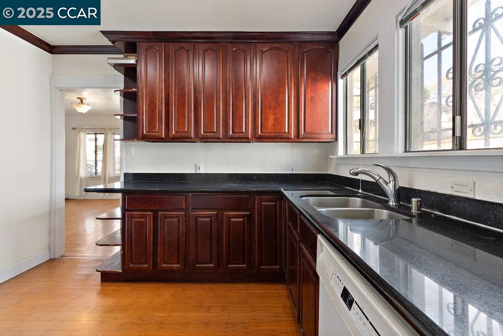 506 Montclair Ave